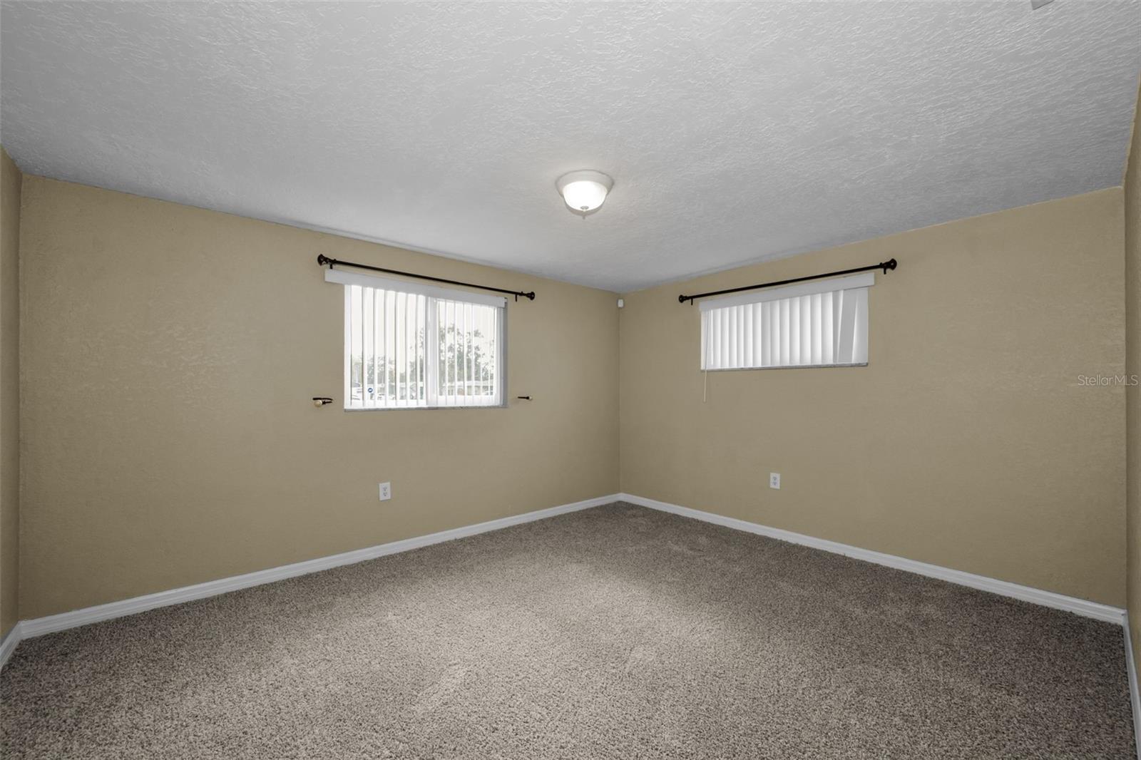 Image 20 of 39 For 4445 Spring Lake Court