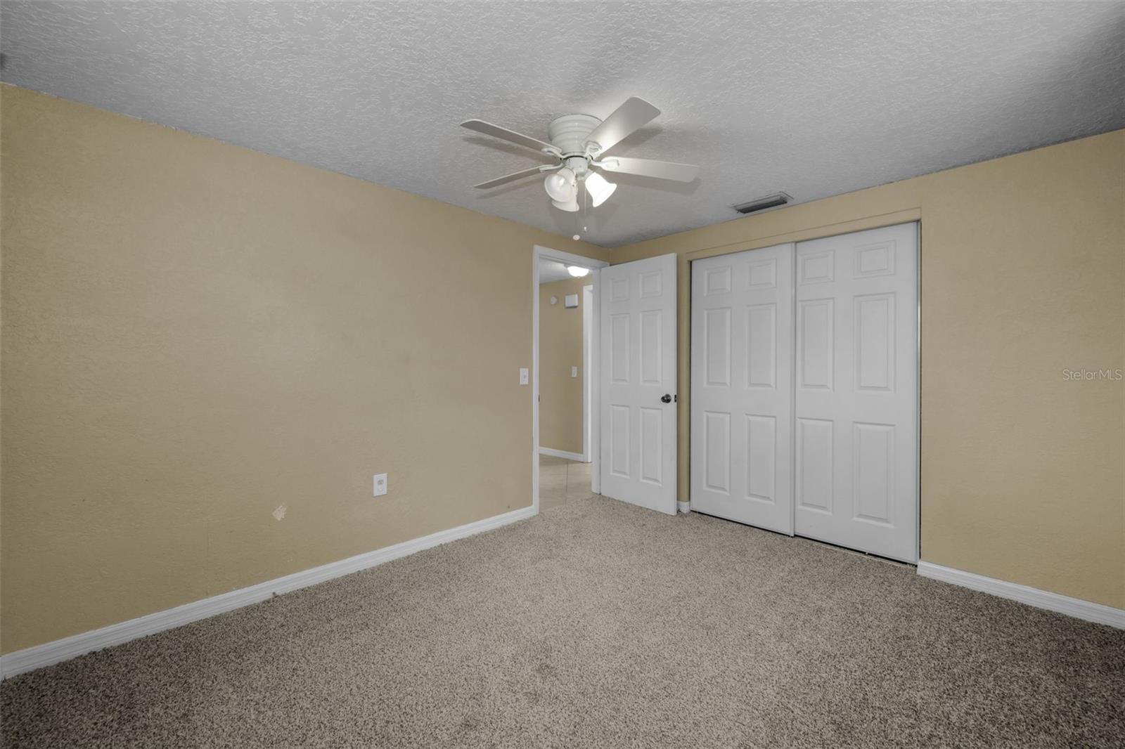 Image 25 of 39 For 4445 Spring Lake Court