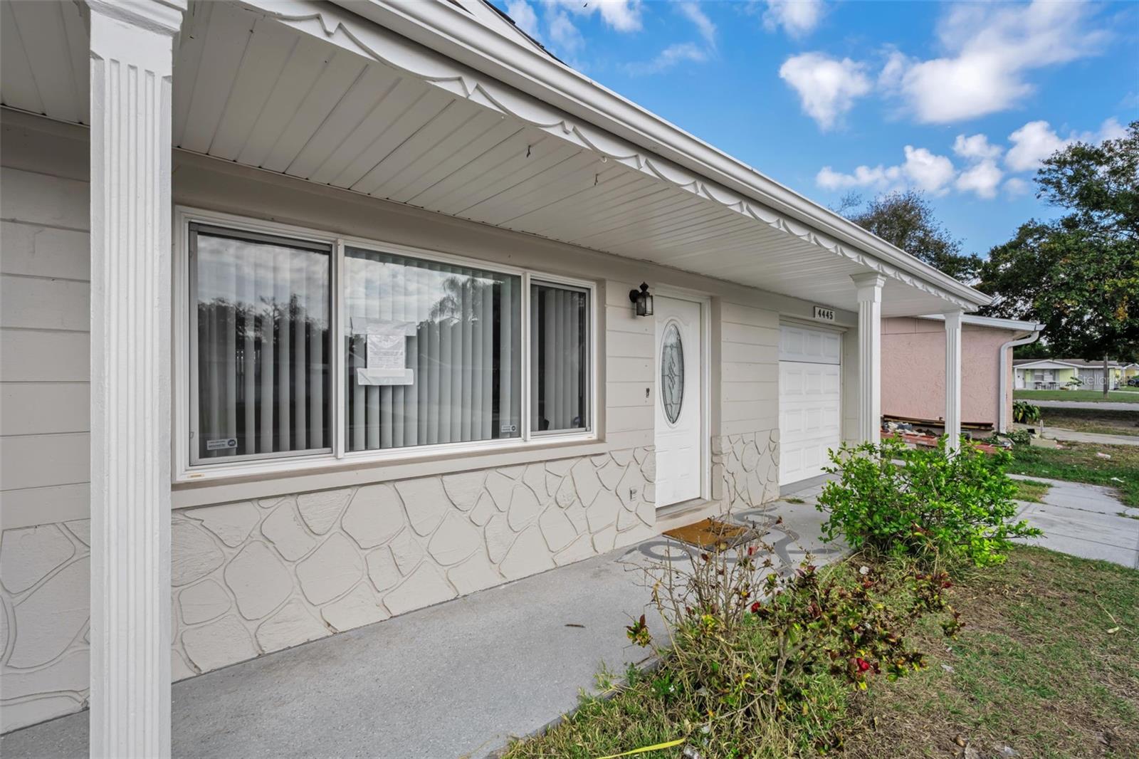 Image 34 of 39 For 4445 Spring Lake Court