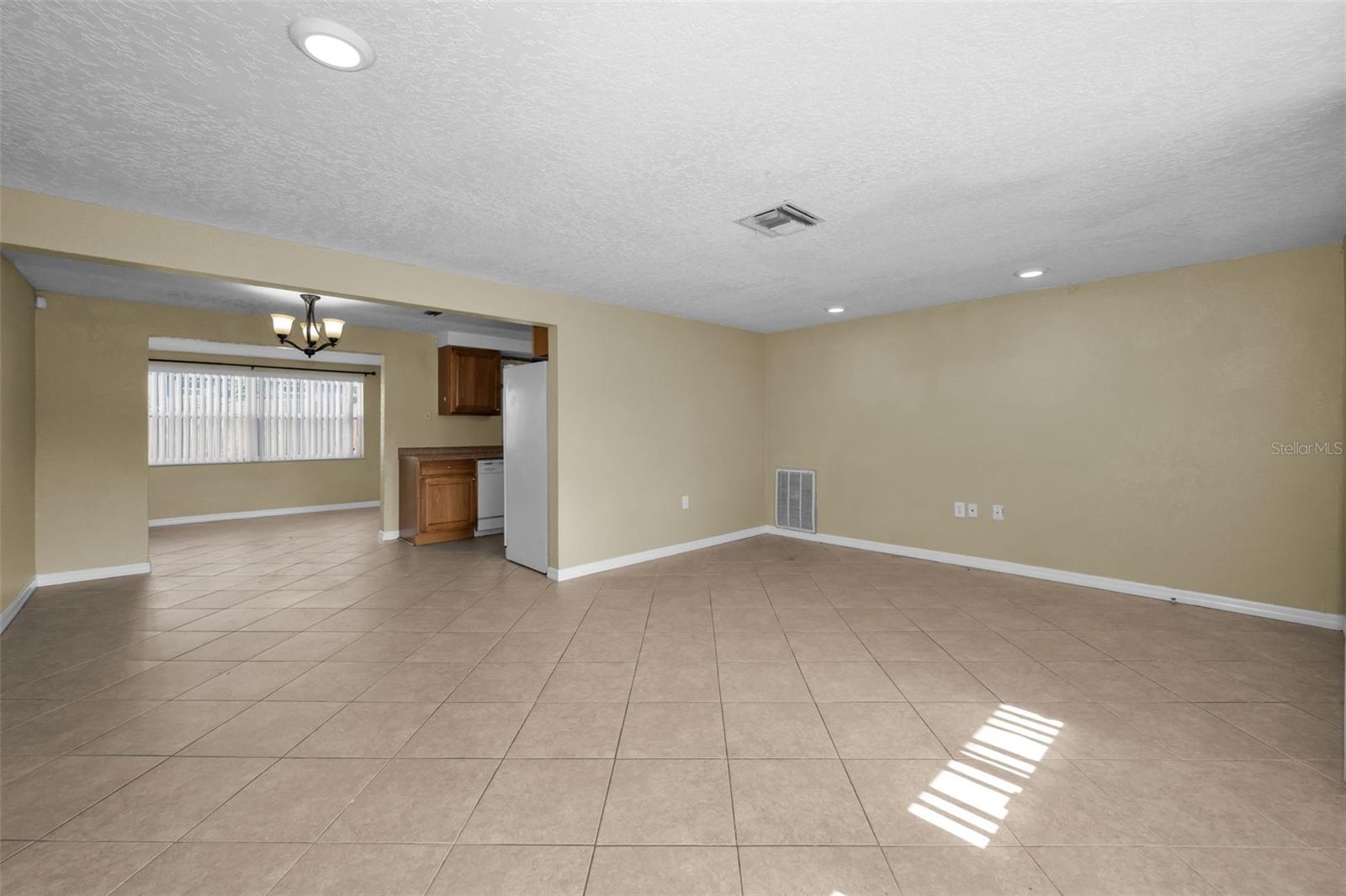 Image 6 of 39 For 4445 Spring Lake Court