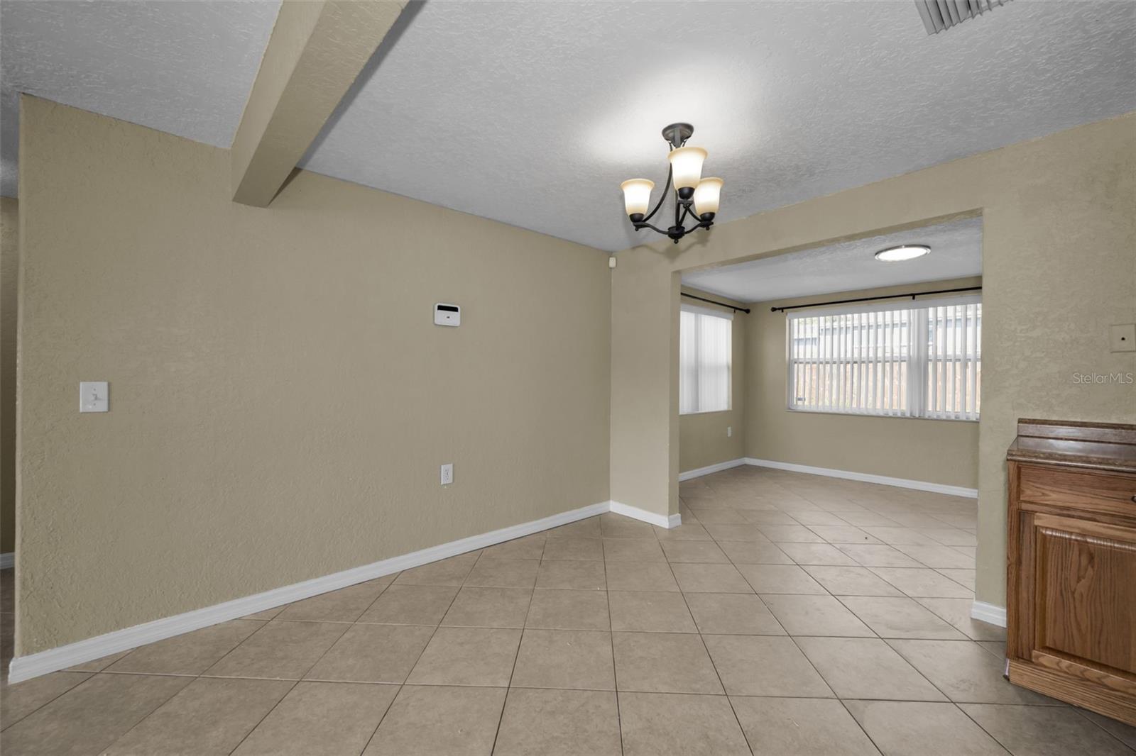 Image 9 of 39 For 4445 Spring Lake Court