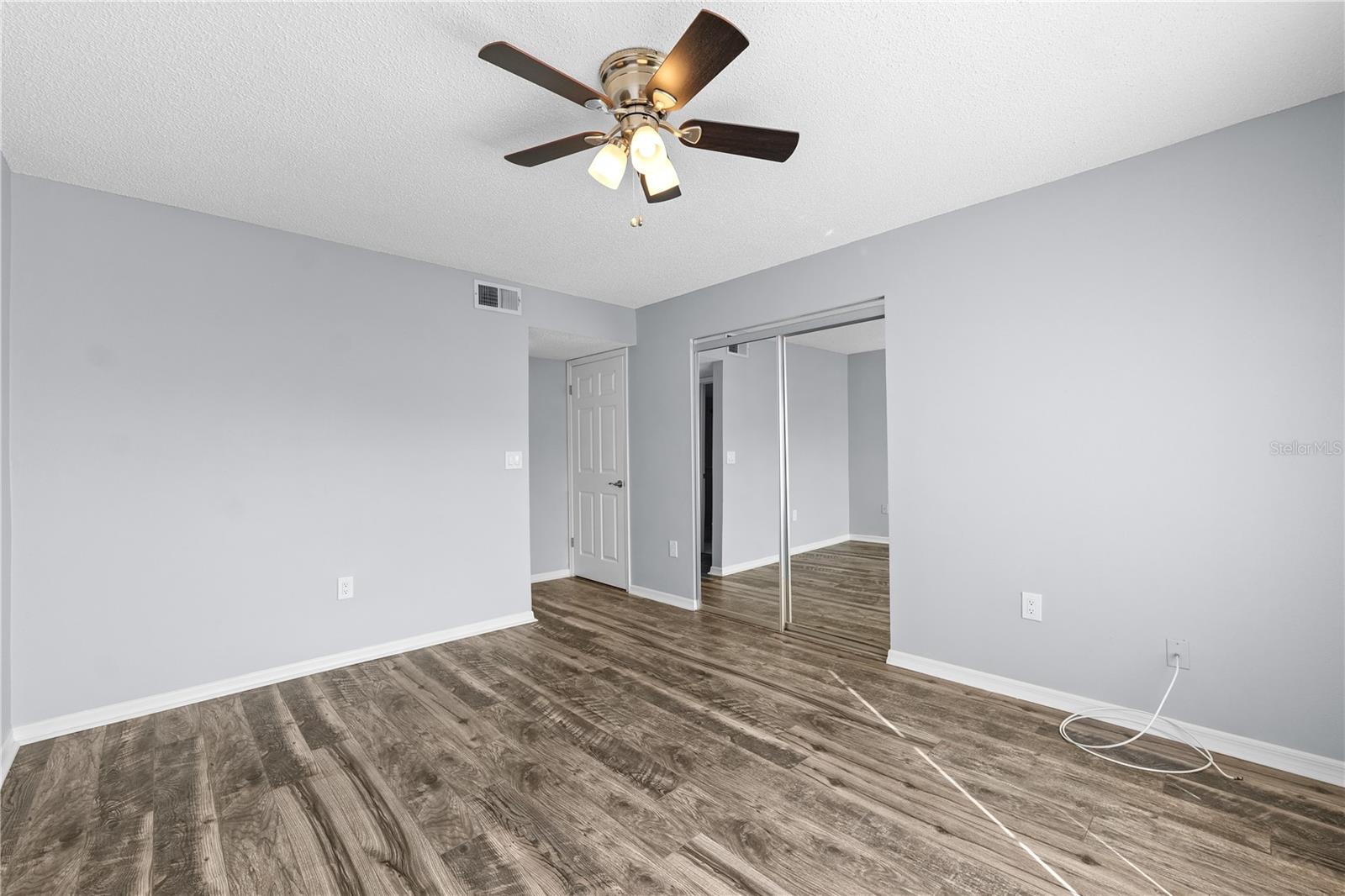 Image 20 of 35 For 4515 Whitton Way 117