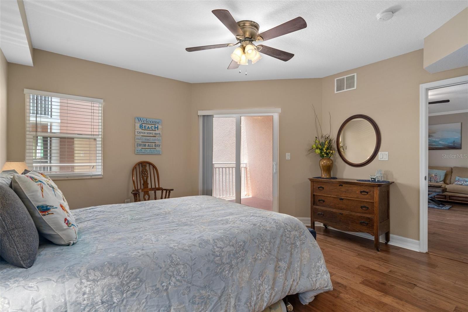 Image 39 of 54 For 4516 Seagull Drive 810