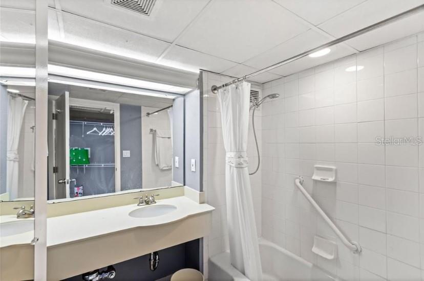 Image 15 of 22 For 151 Washington Street 611