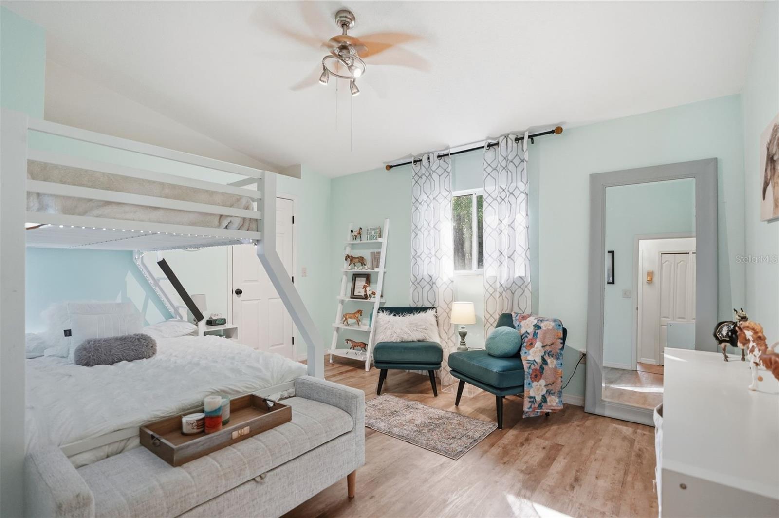 Image 32 of 85 For 16000 Sam C Road