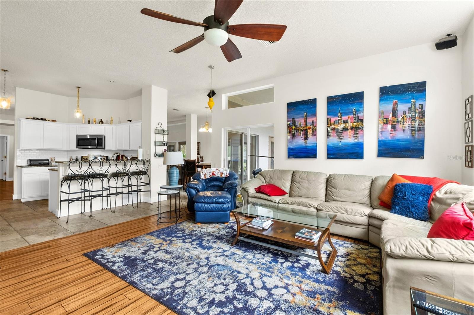 Image 15 of 55 For 812 Buena Vista Avenue