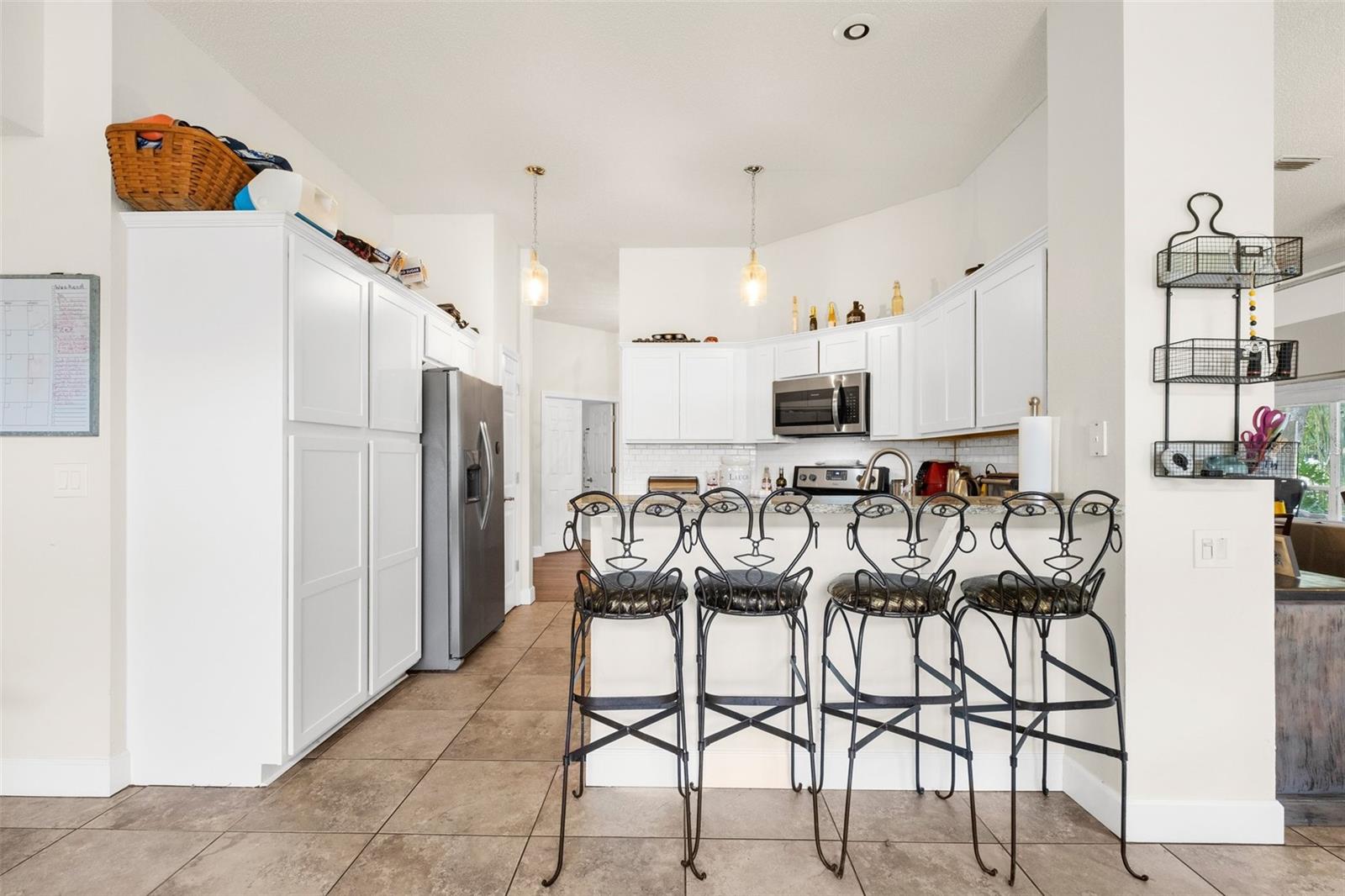 Image 18 of 55 For 812 Buena Vista Avenue