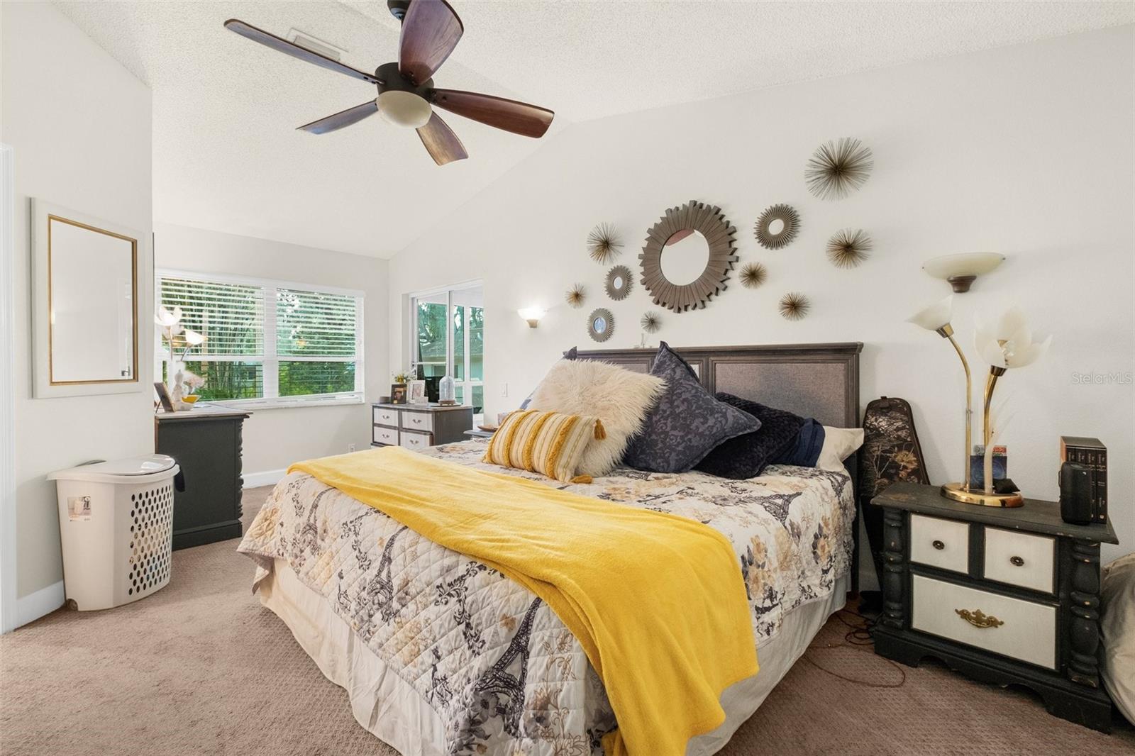 Image 24 of 55 For 812 Buena Vista Avenue