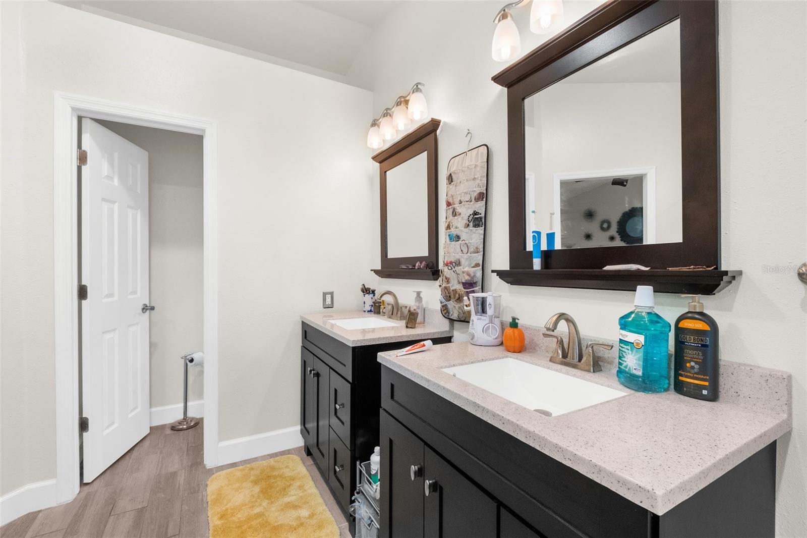 Image 28 of 55 For 812 Buena Vista Avenue