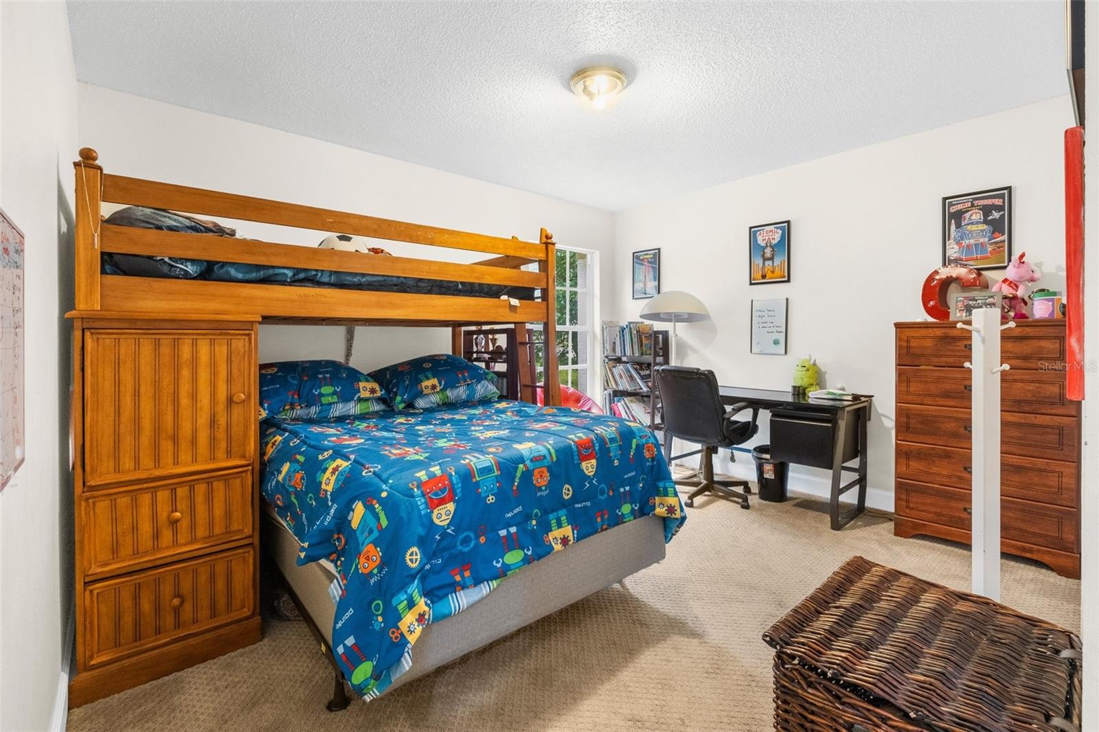 Image 29 of 55 For 812 Buena Vista Avenue