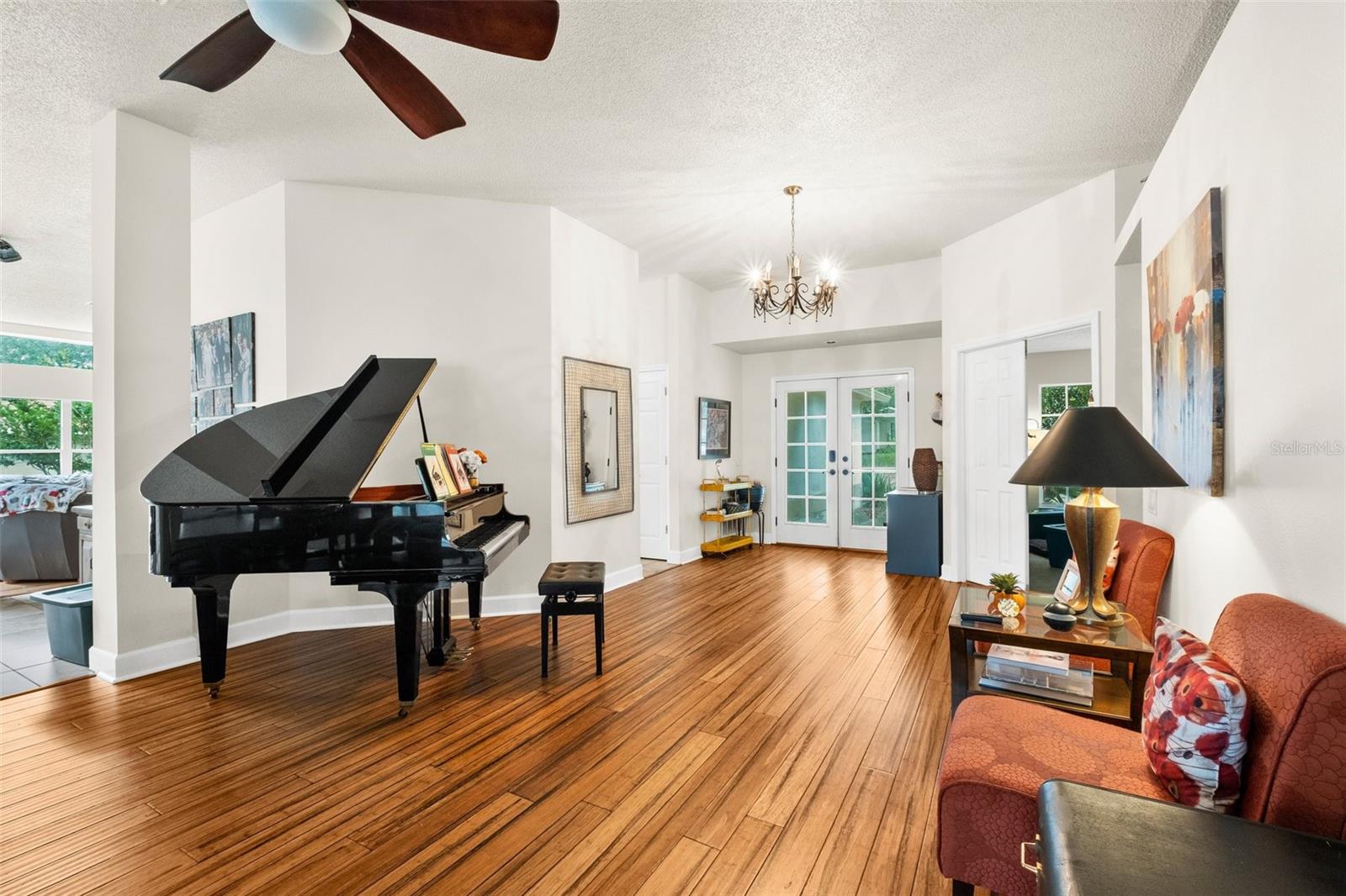 Image 8 of 55 For 812 Buena Vista Avenue