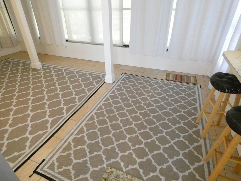 Image 22 of 34 For 8811 Shoemaker Lane