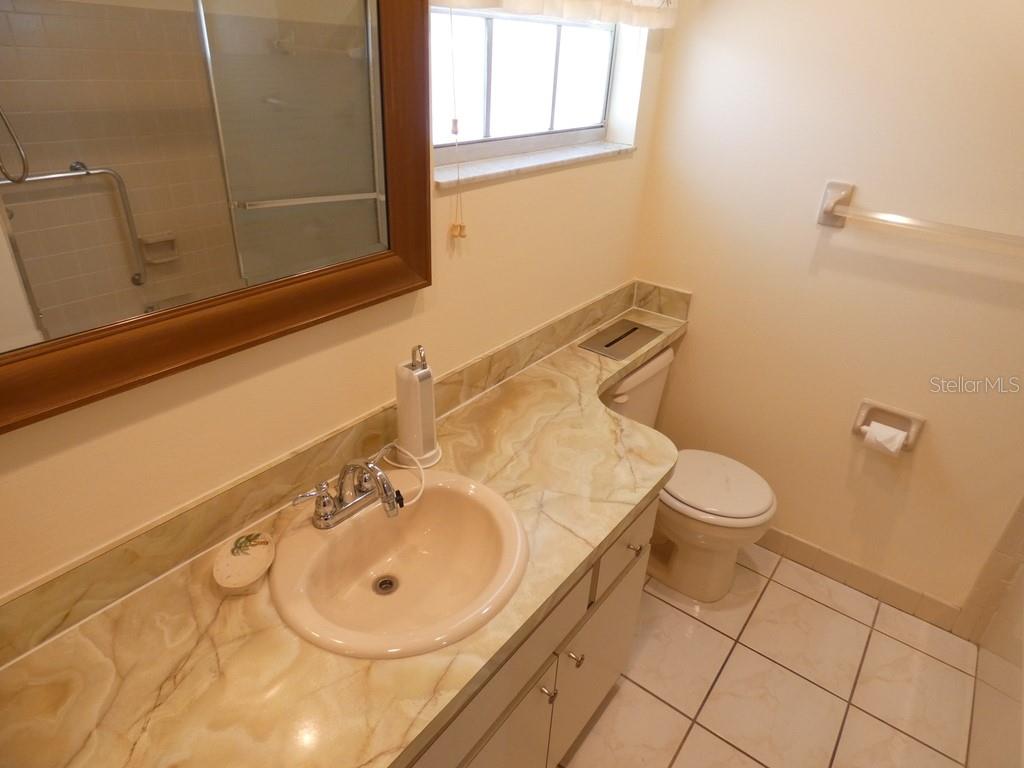 Image 25 of 34 For 8811 Shoemaker Lane