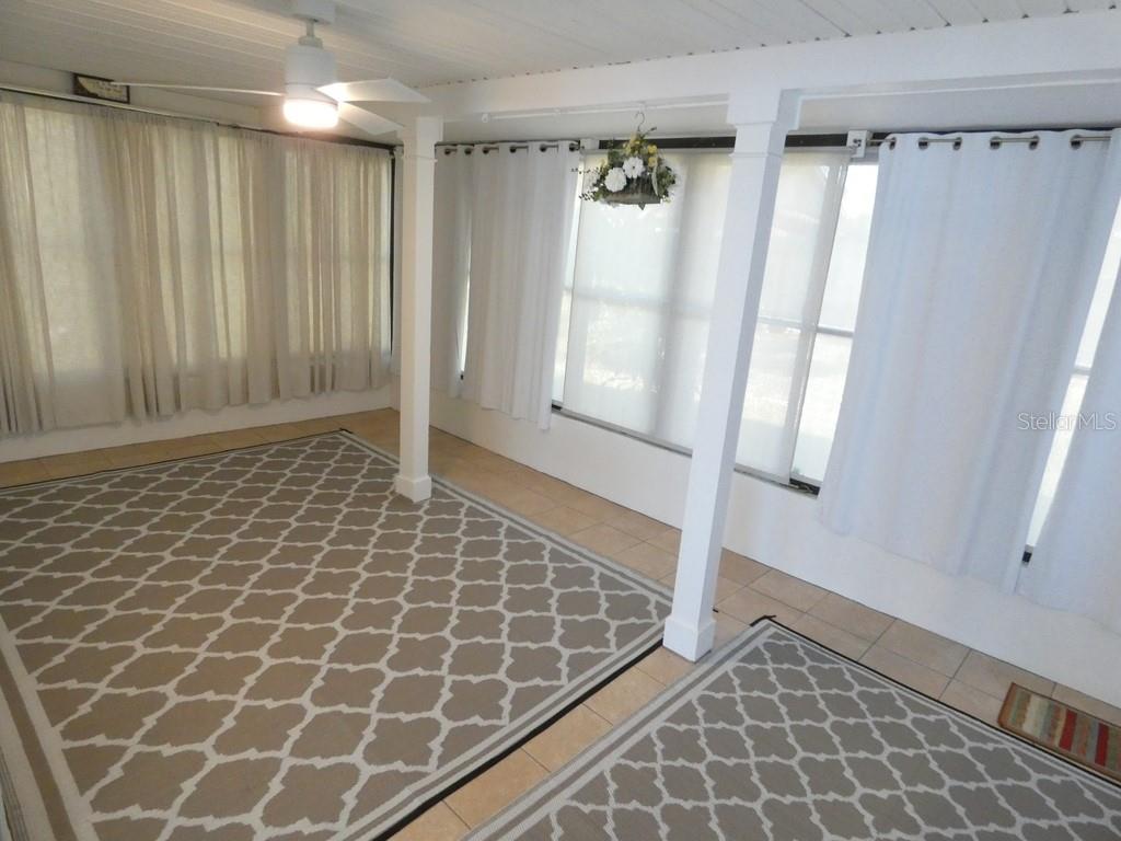 Image 6 of 34 For 8811 Shoemaker Lane