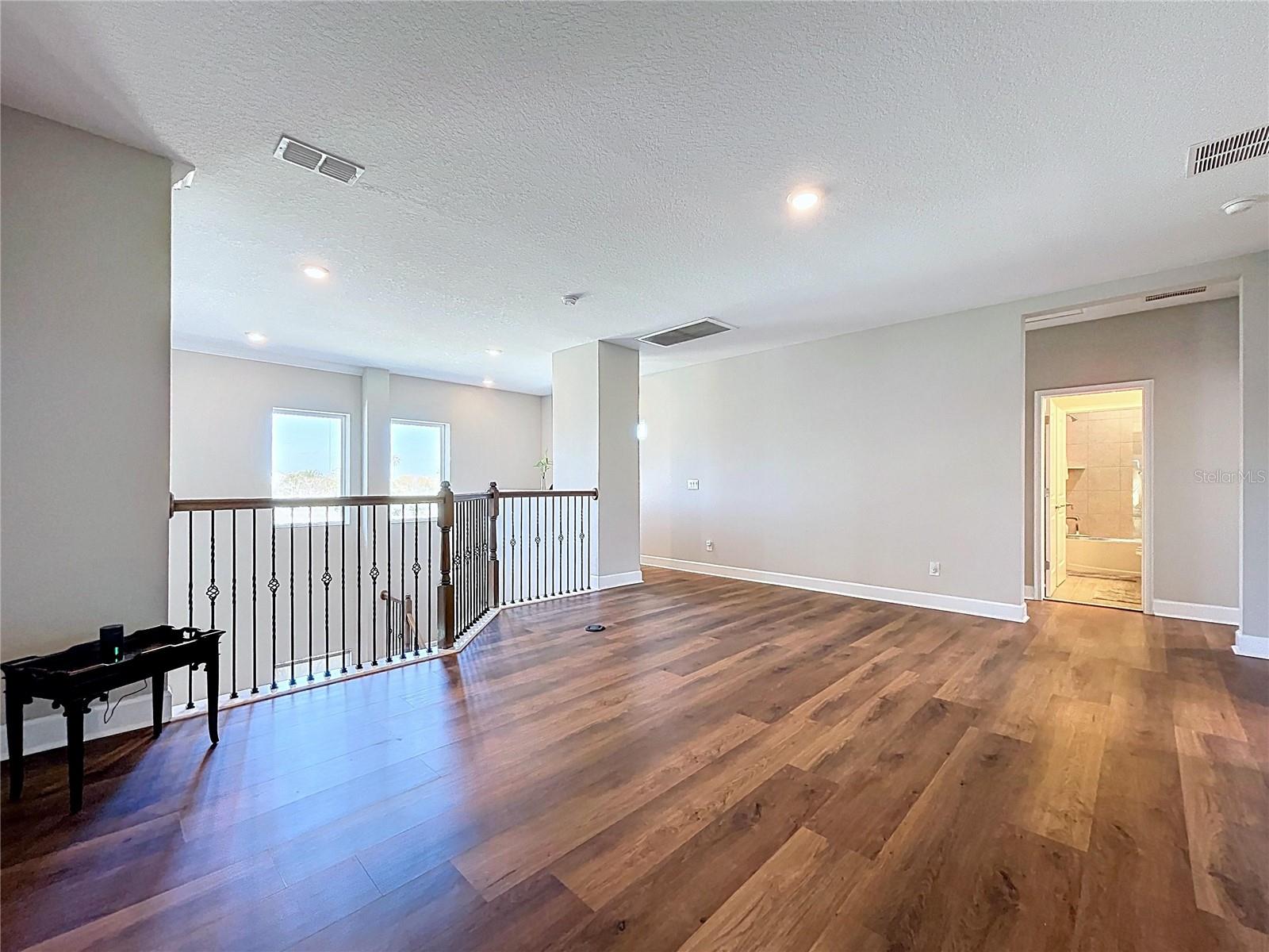 Image 39 of 96 For 747 Cajeput Loop