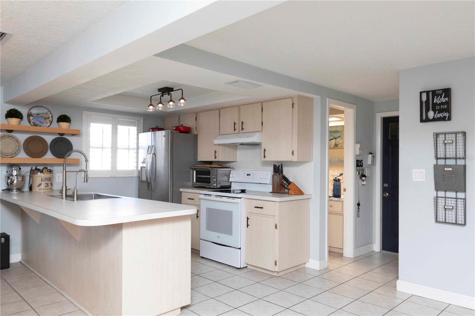 Image 17 of 36 For 6324 Patella Ave.