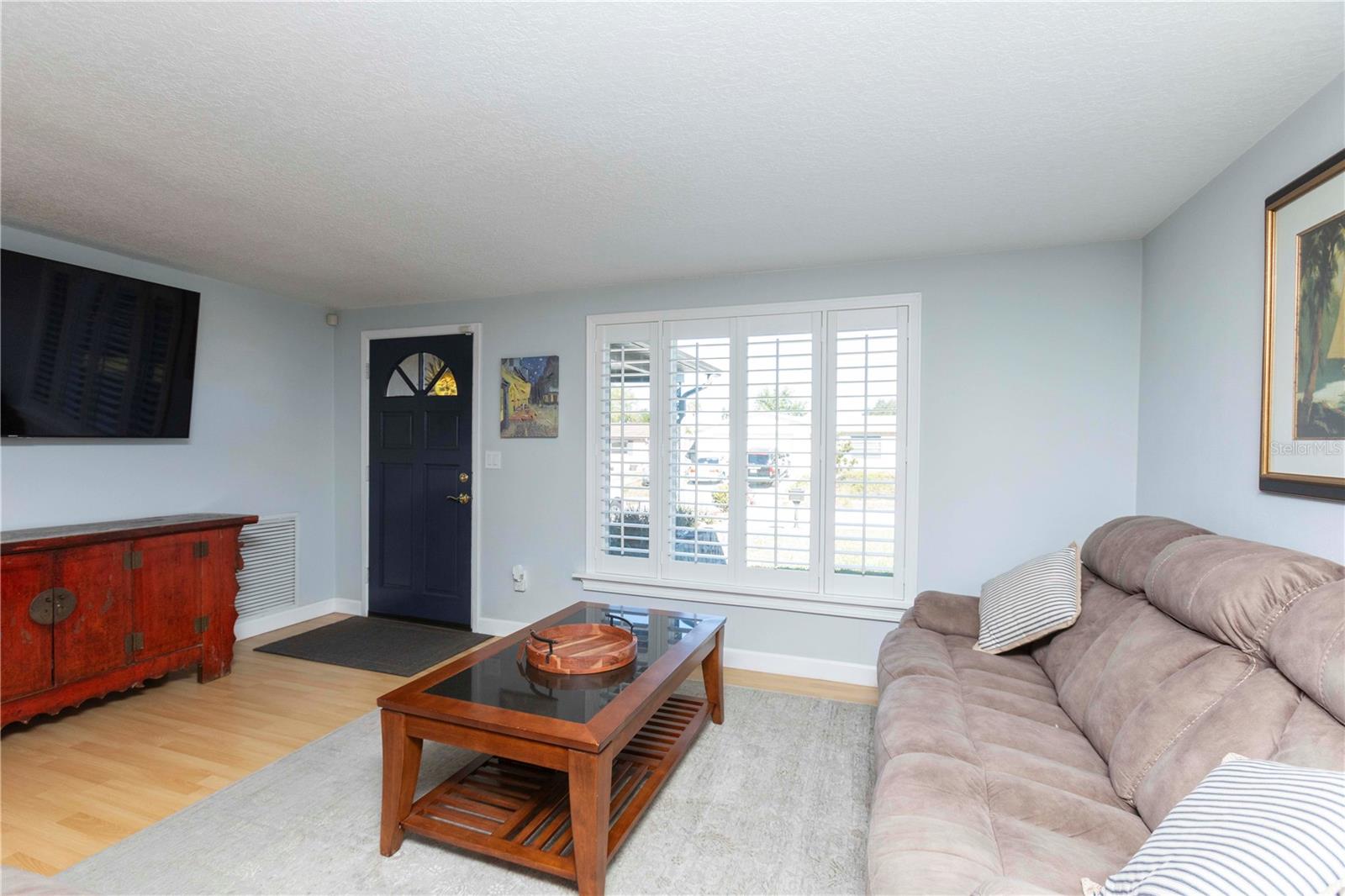 Image 6 of 36 For 6324 Patella Ave.