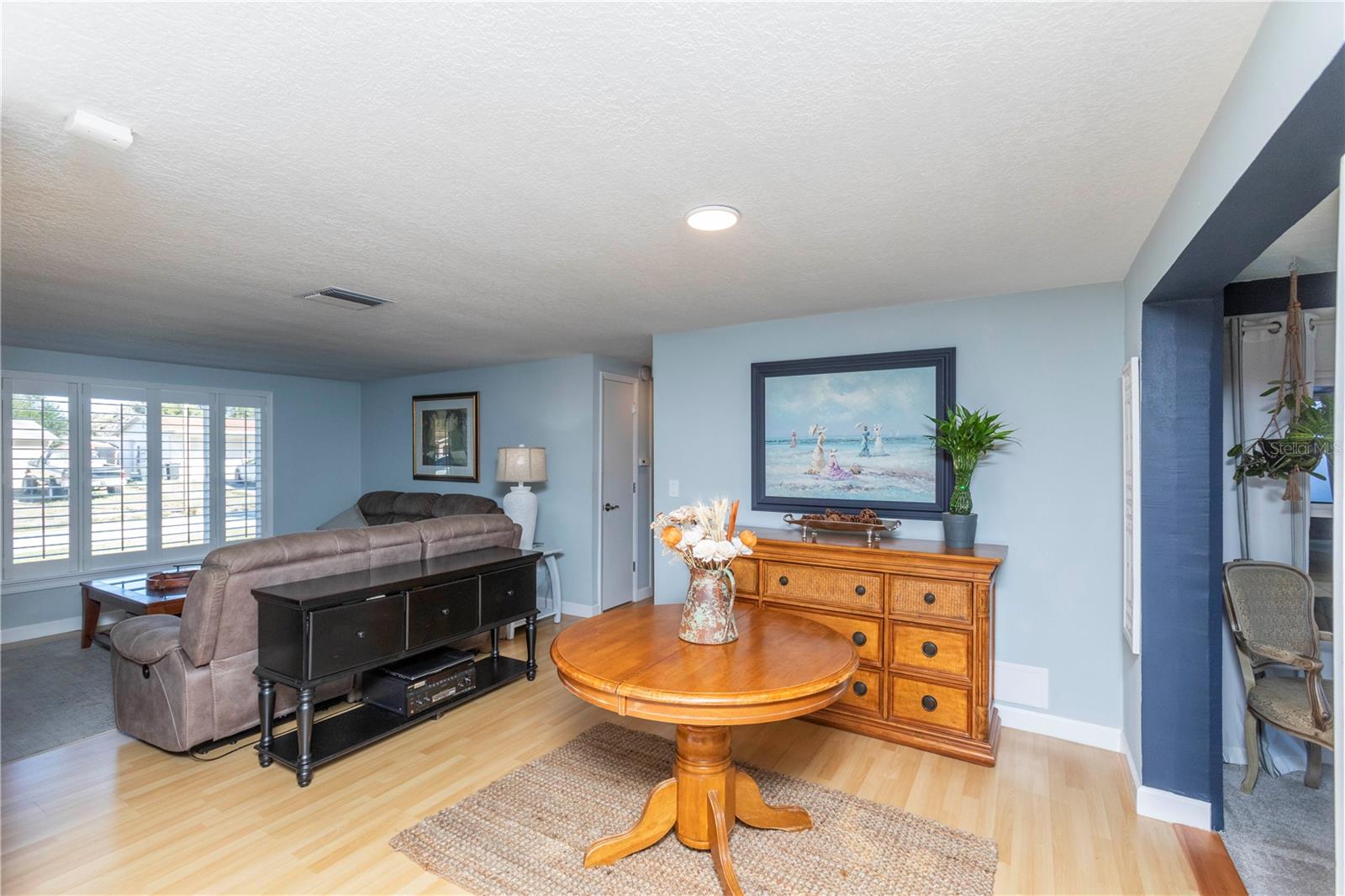 Image 8 of 36 For 6324 Patella Ave.