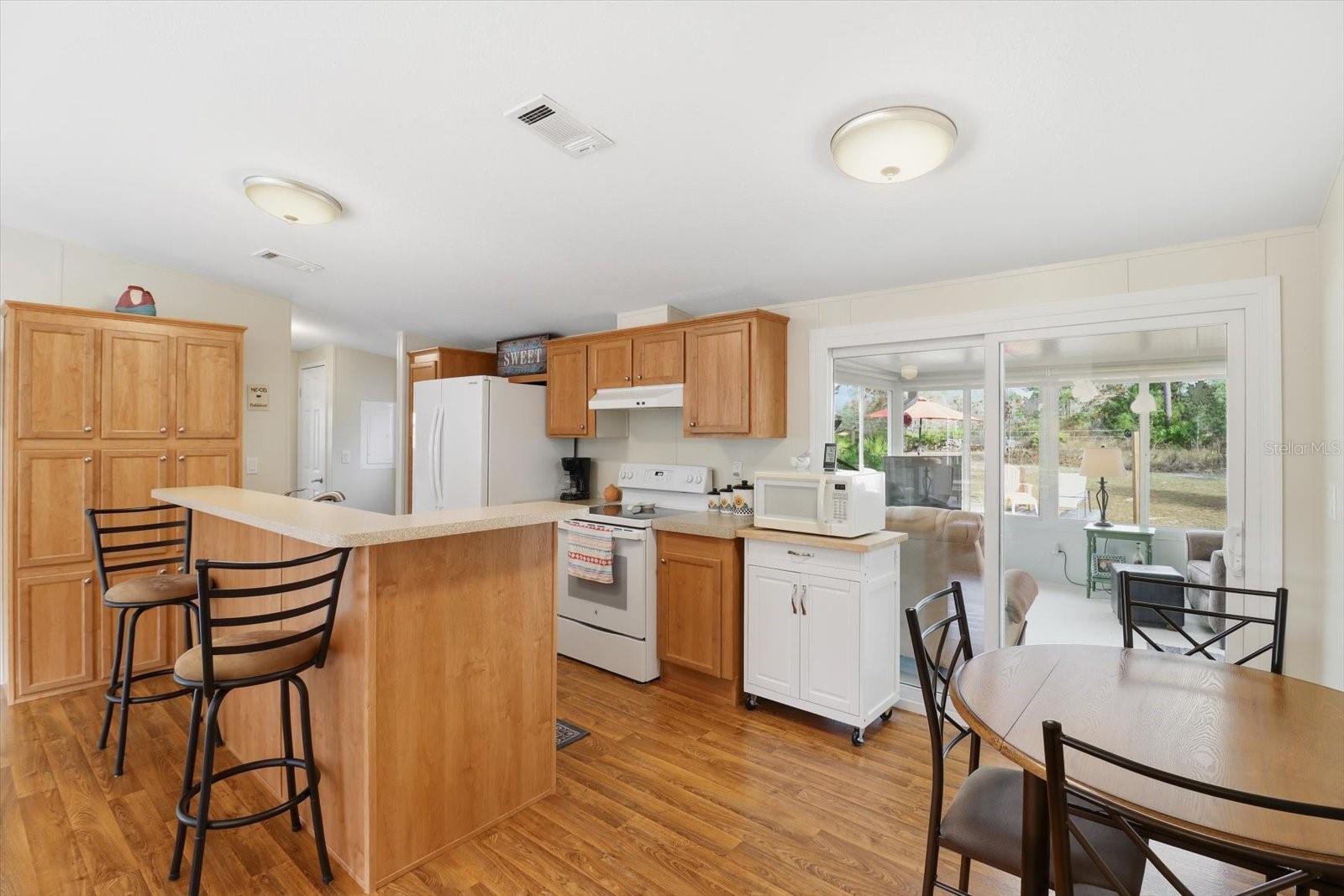 Image 8 of 46 For 7305 Threshold Point