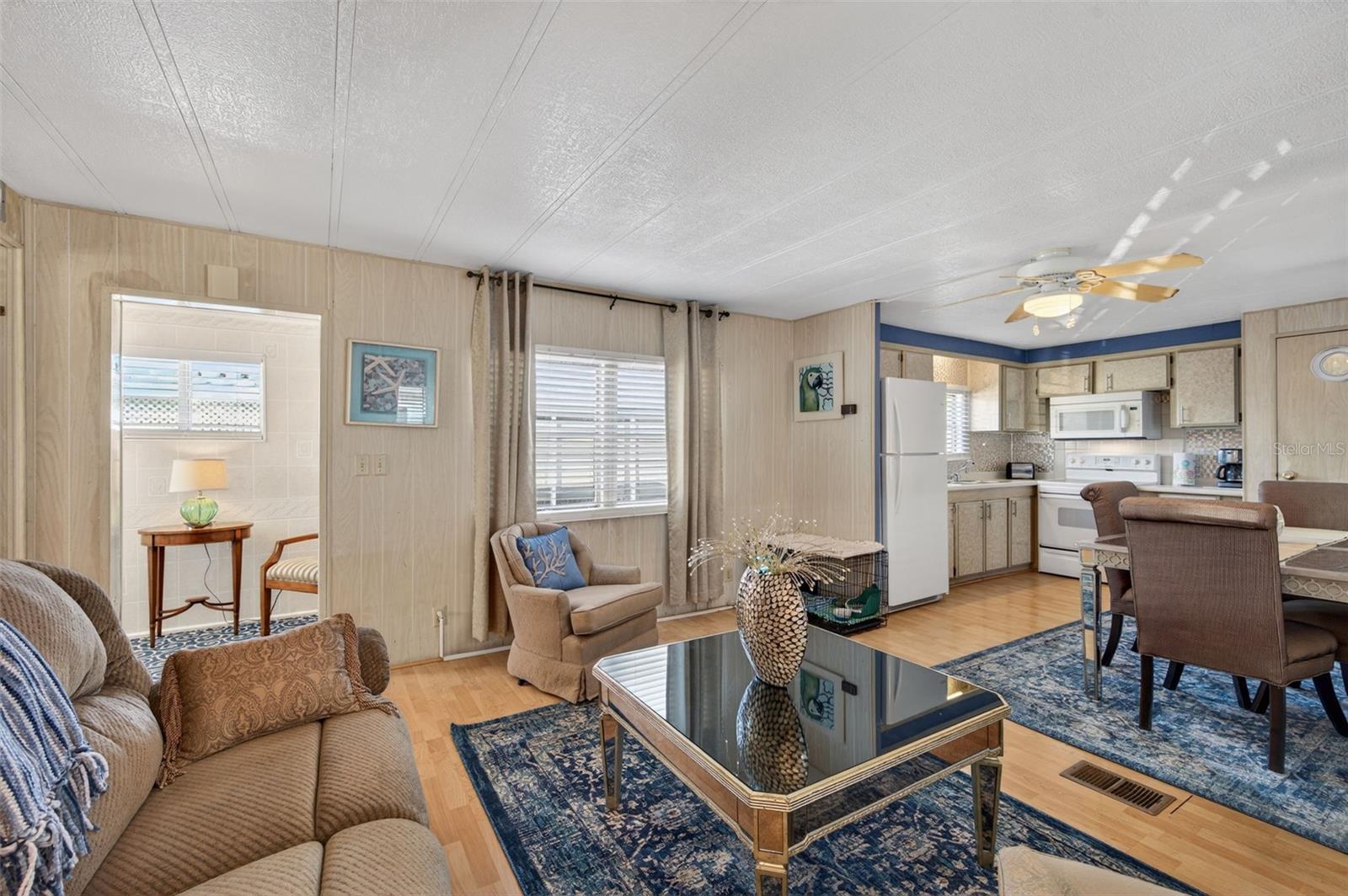 Image 11 of 62 For 12110 Bonanza Drive