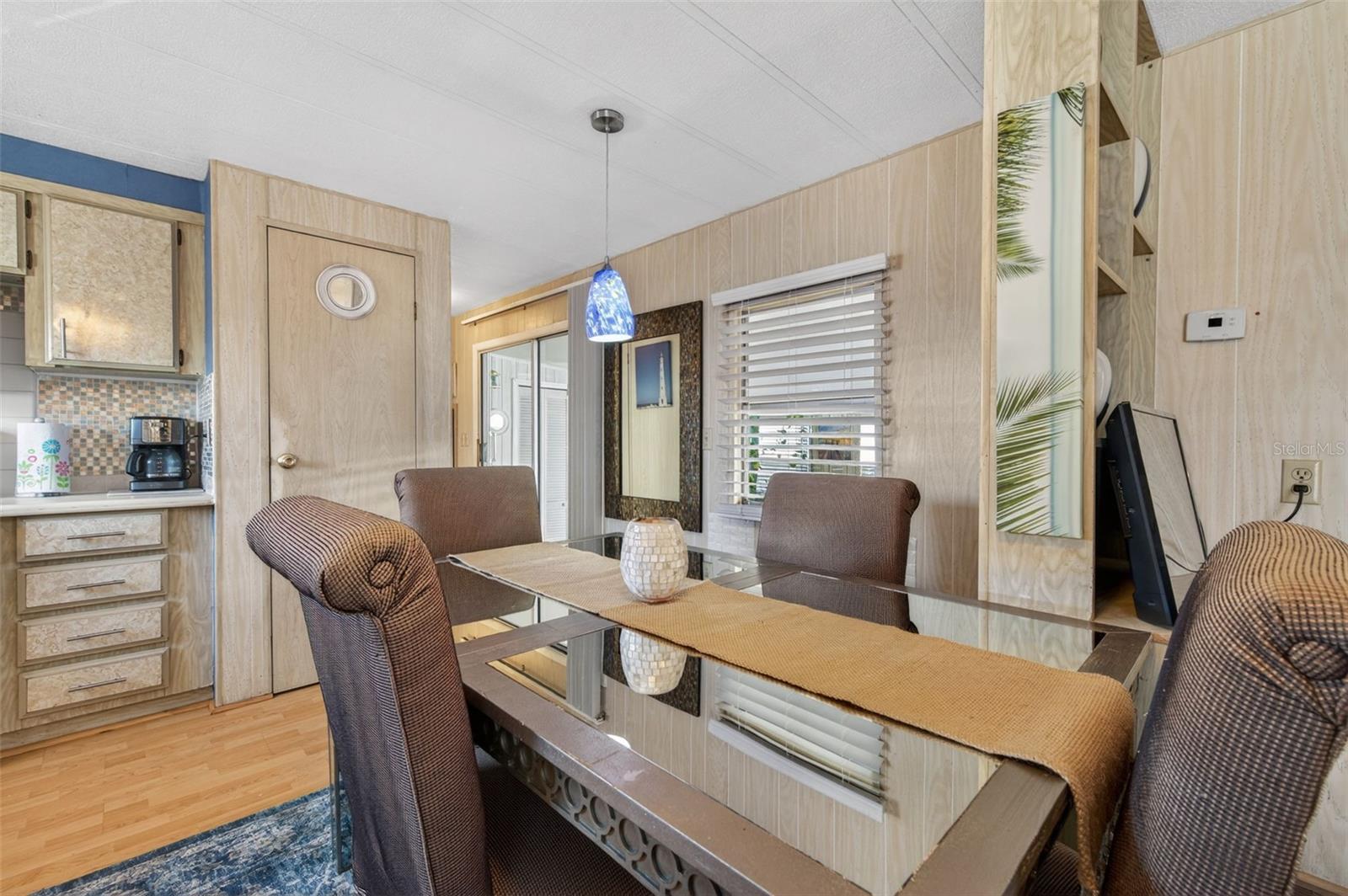 Image 14 of 62 For 12110 Bonanza Drive