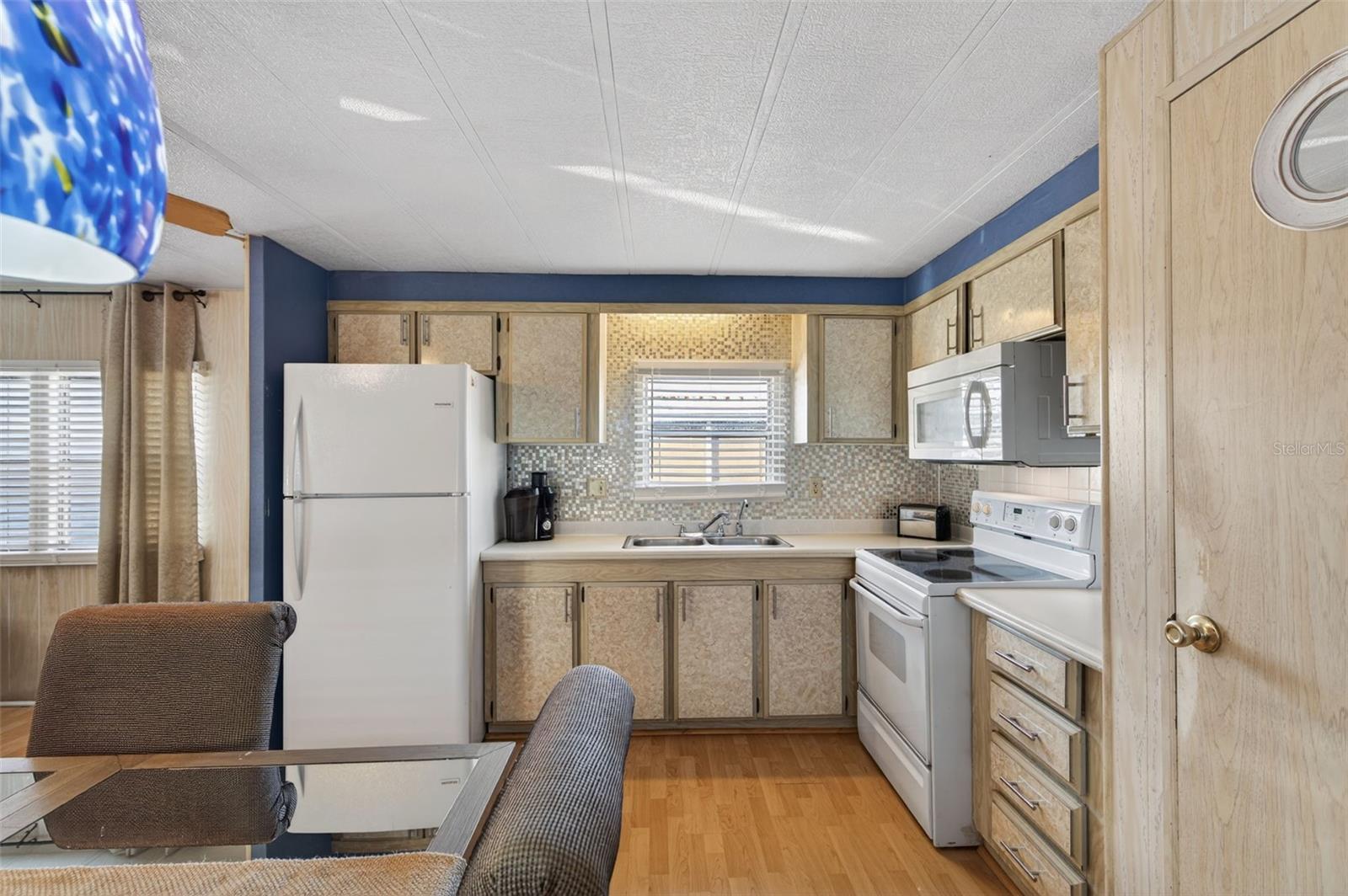 Image 18 of 62 For 12110 Bonanza Drive