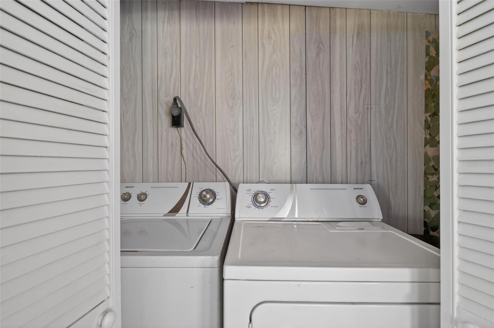 Image 43 of 62 For 12110 Bonanza Drive