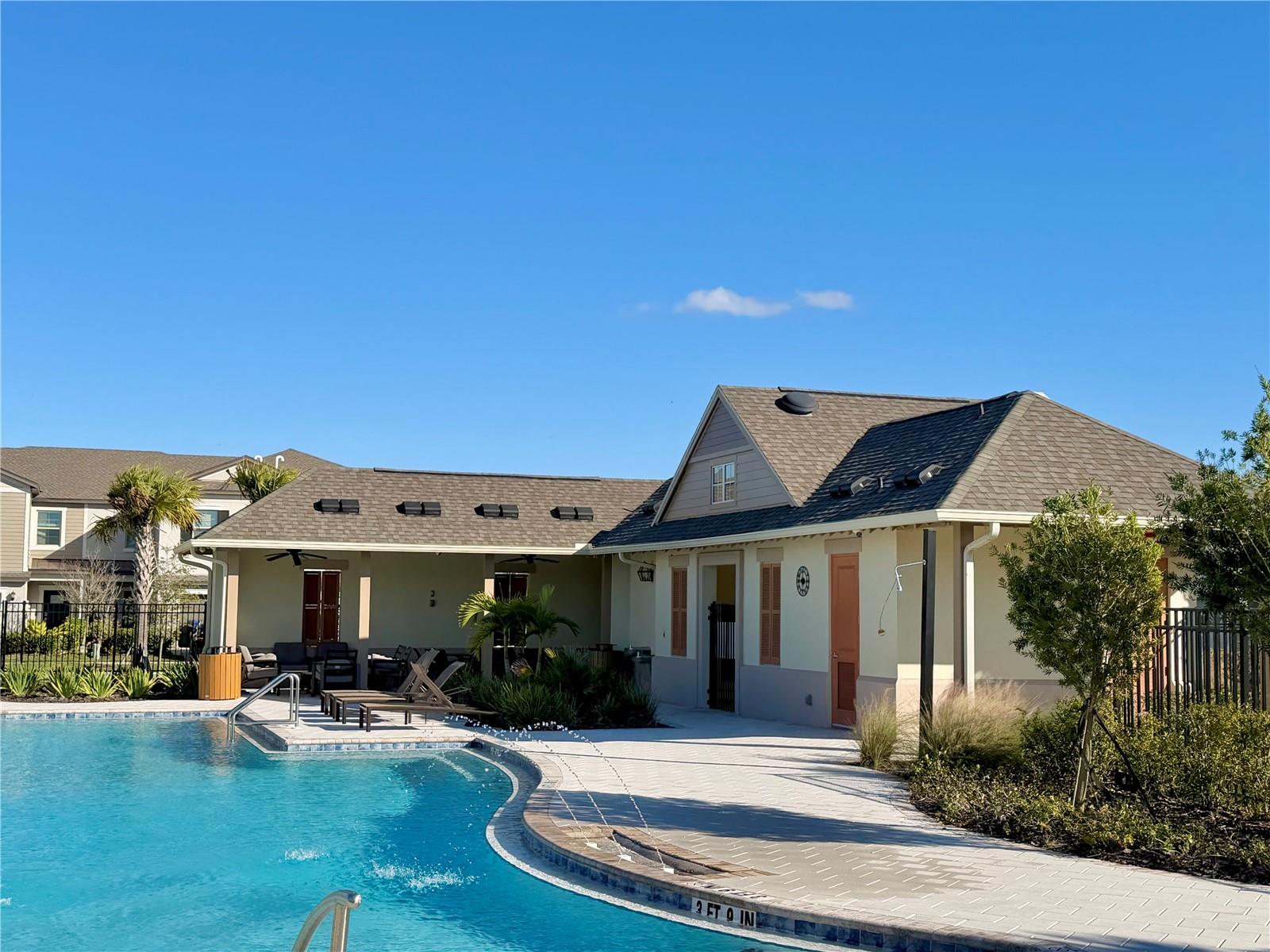 Image 32 of 35 For 8217 Crescent Oaks Drive