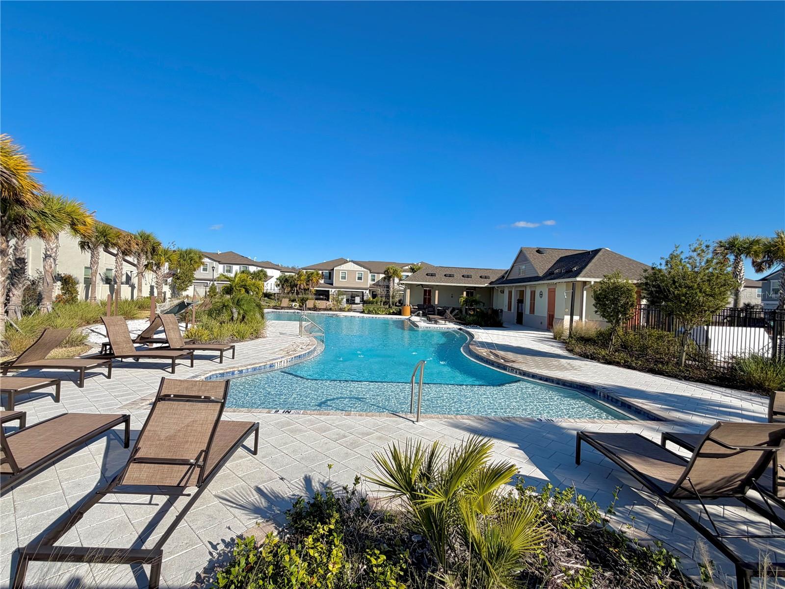 Image 35 of 35 For 8217 Crescent Oaks Drive