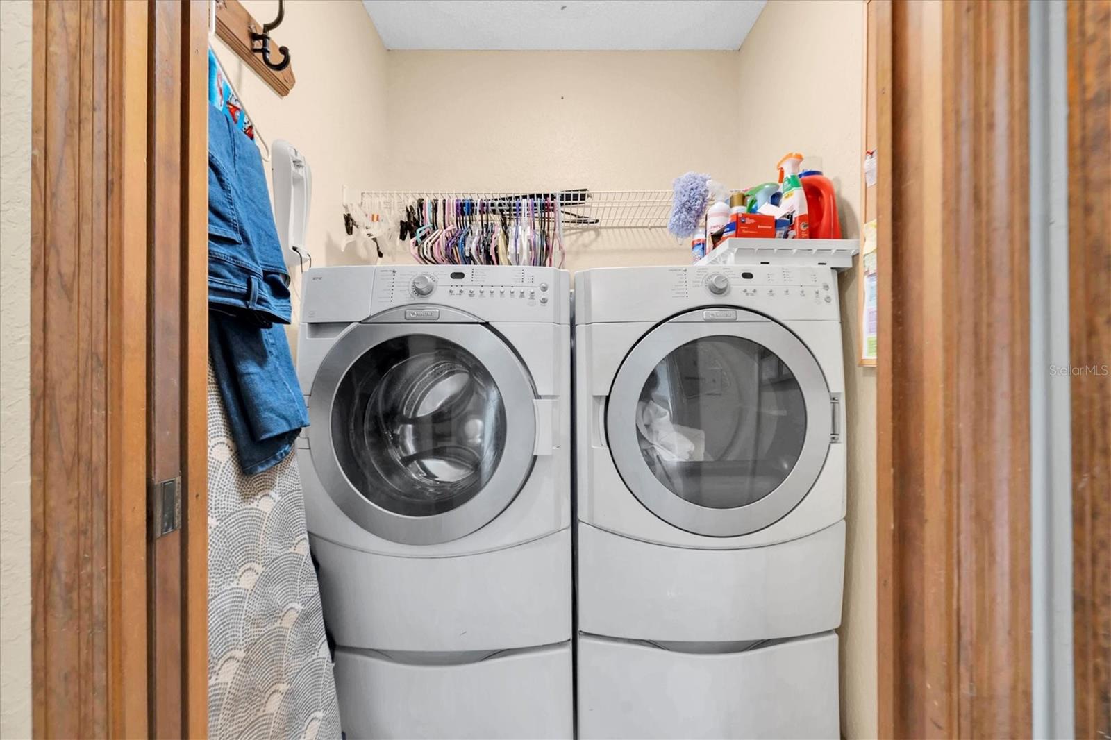 Image 28 of 37 For 18809 Parade Road