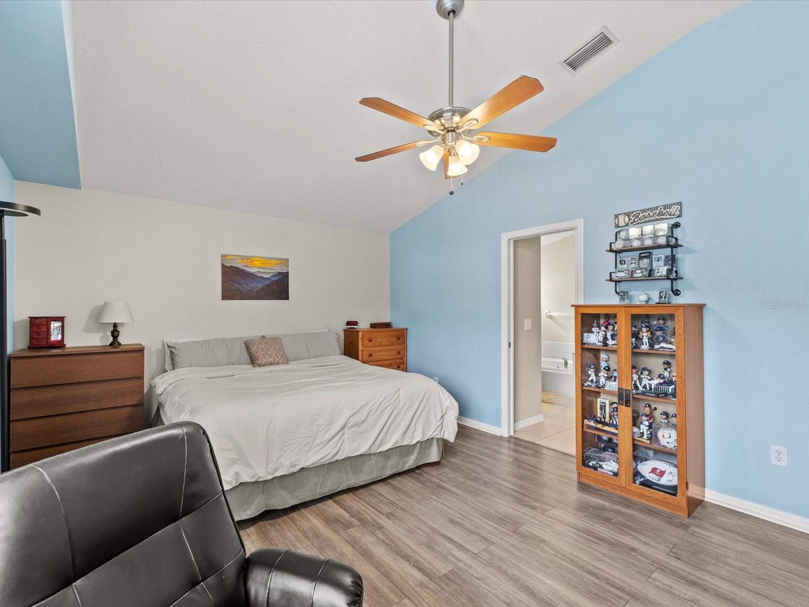 Image 16 of 54 For 13328 Old Florida Circle