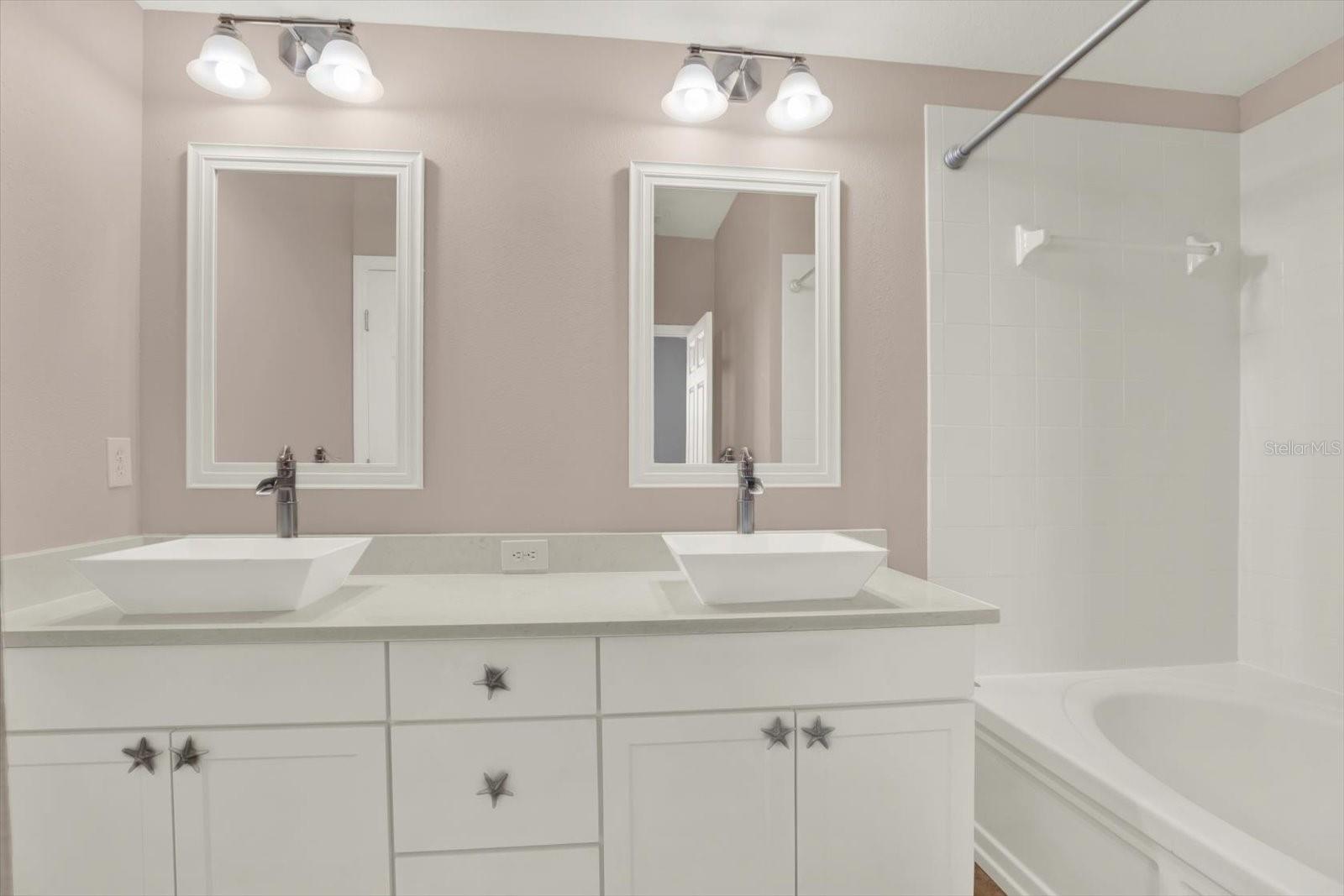 Listing photo id 15 for 14316 Holly Hammock Lane