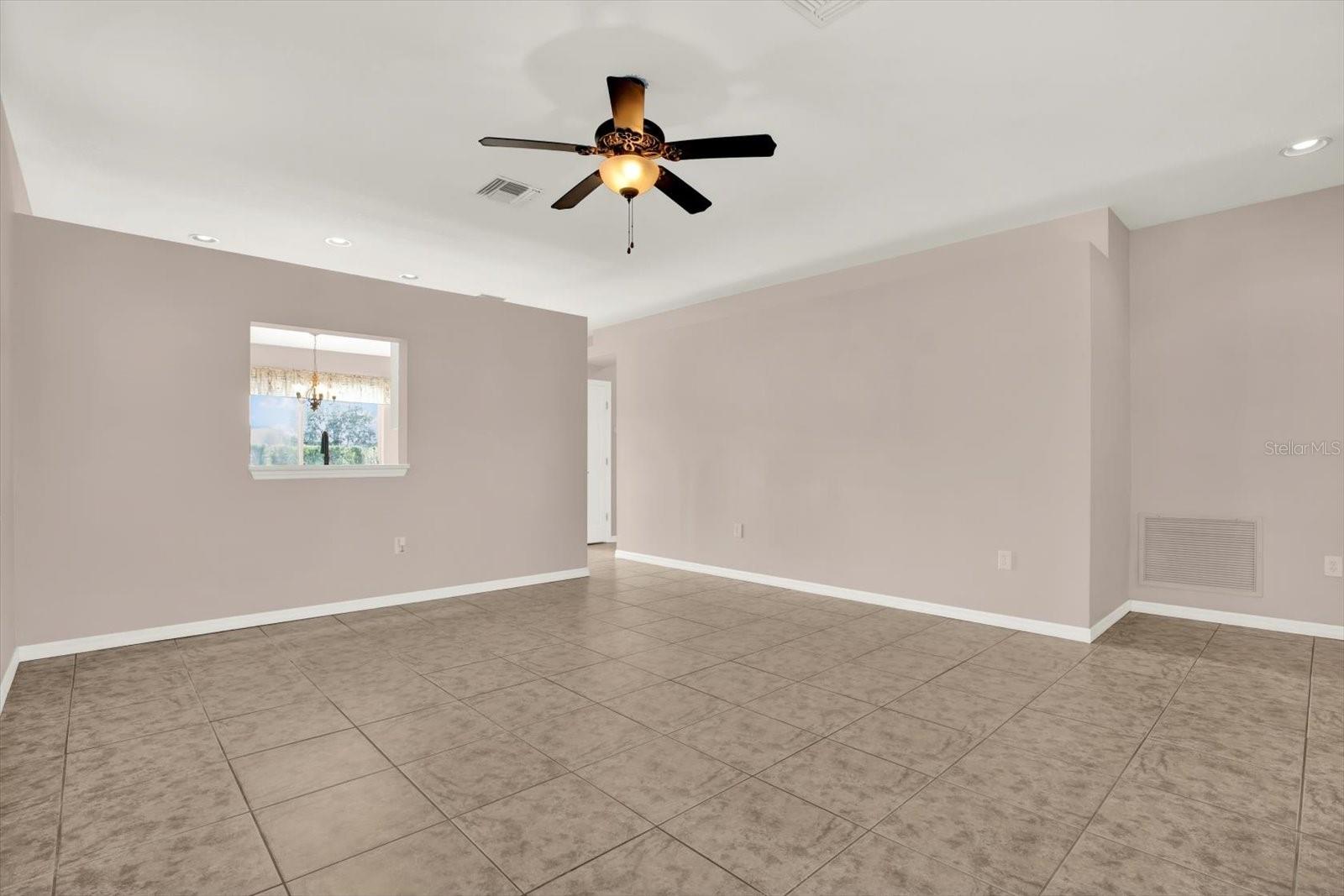 Listing photo id 5 for 14316 Holly Hammock Lane