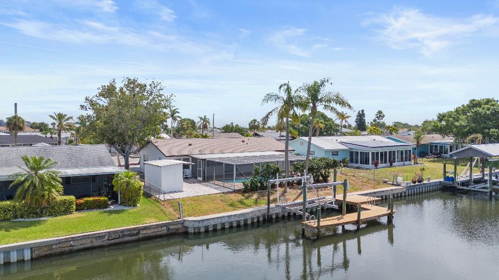 Image 13 of 50 For 1024 Spindle Palm Way