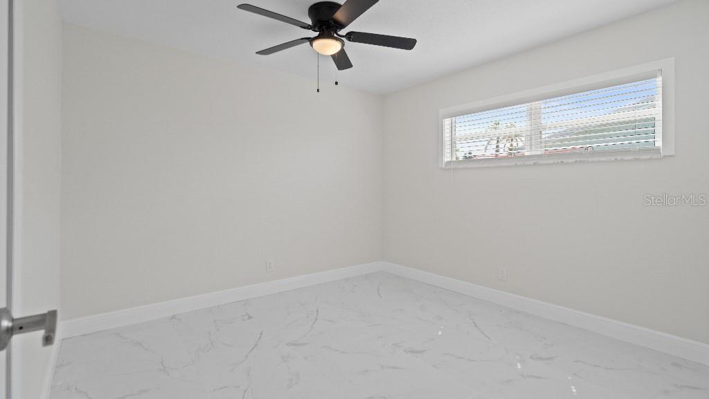 Image 40 of 50 For 1024 Spindle Palm Way