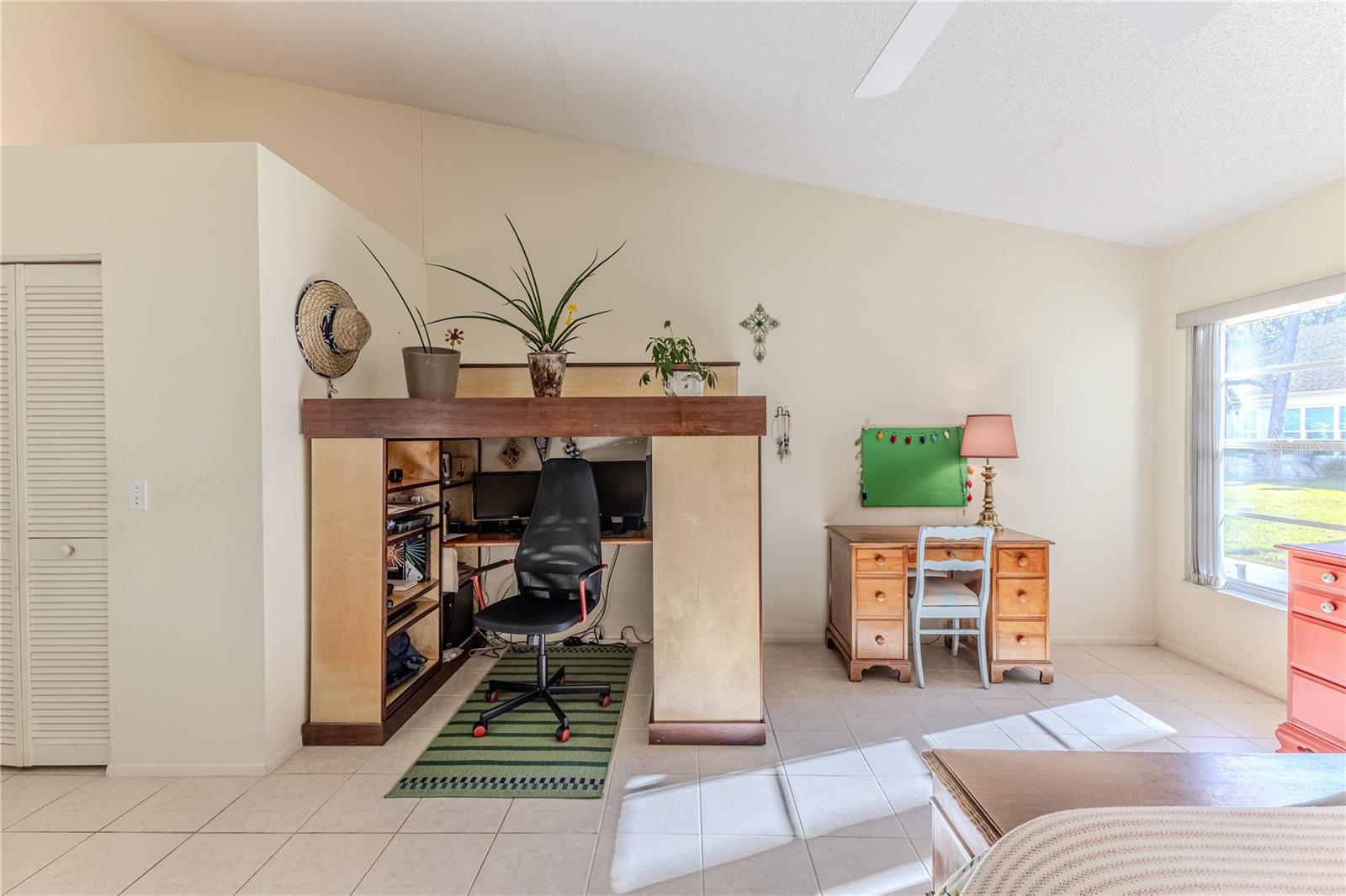 Image 28 of 53 For 3096 Appleblossom Trail