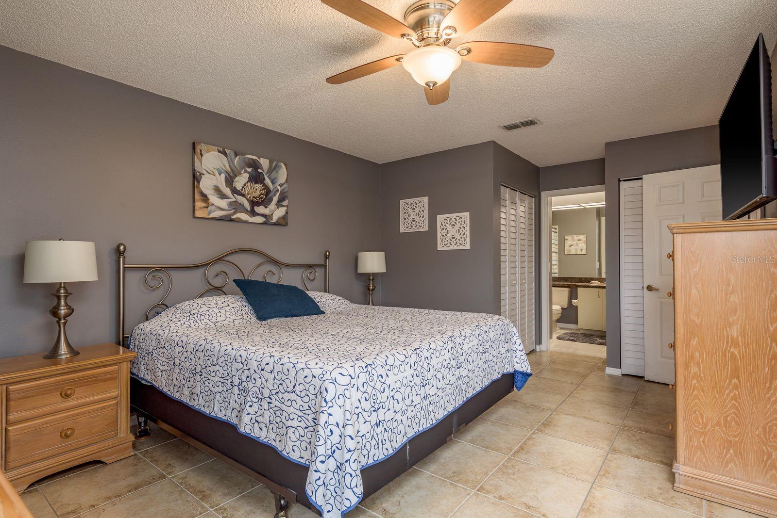 Image 17 of 43 For 4249 Boston Circle