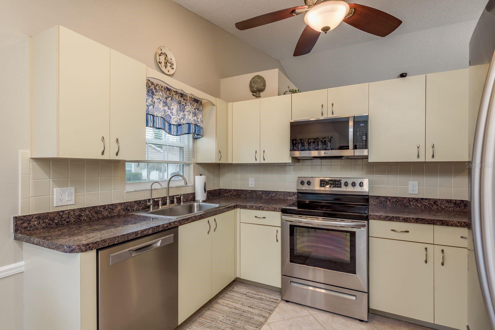 Image 7 of 43 For 4249 Boston Circle