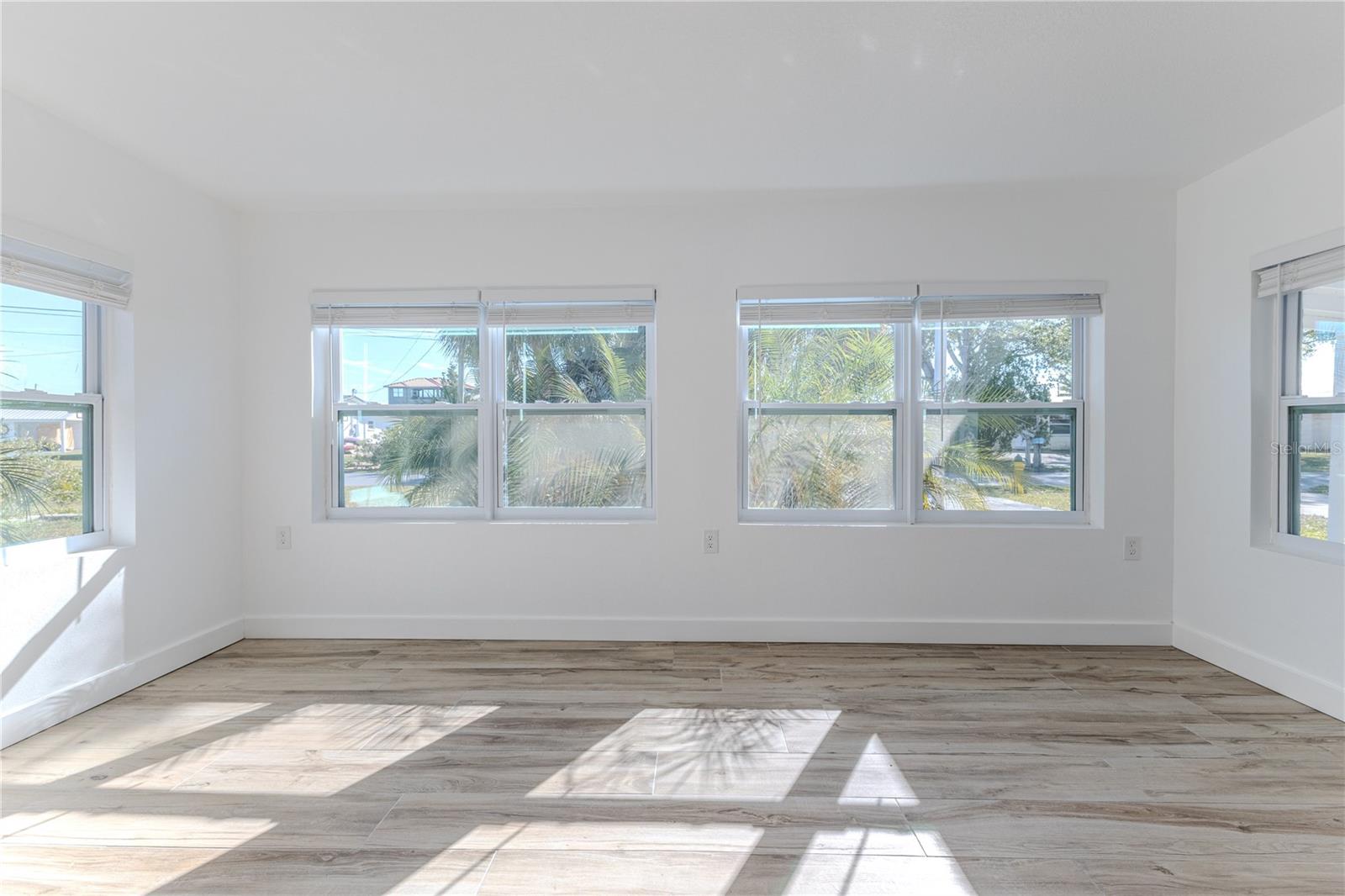 Image 14 of 70 For 3387 Minnow Creek Drive