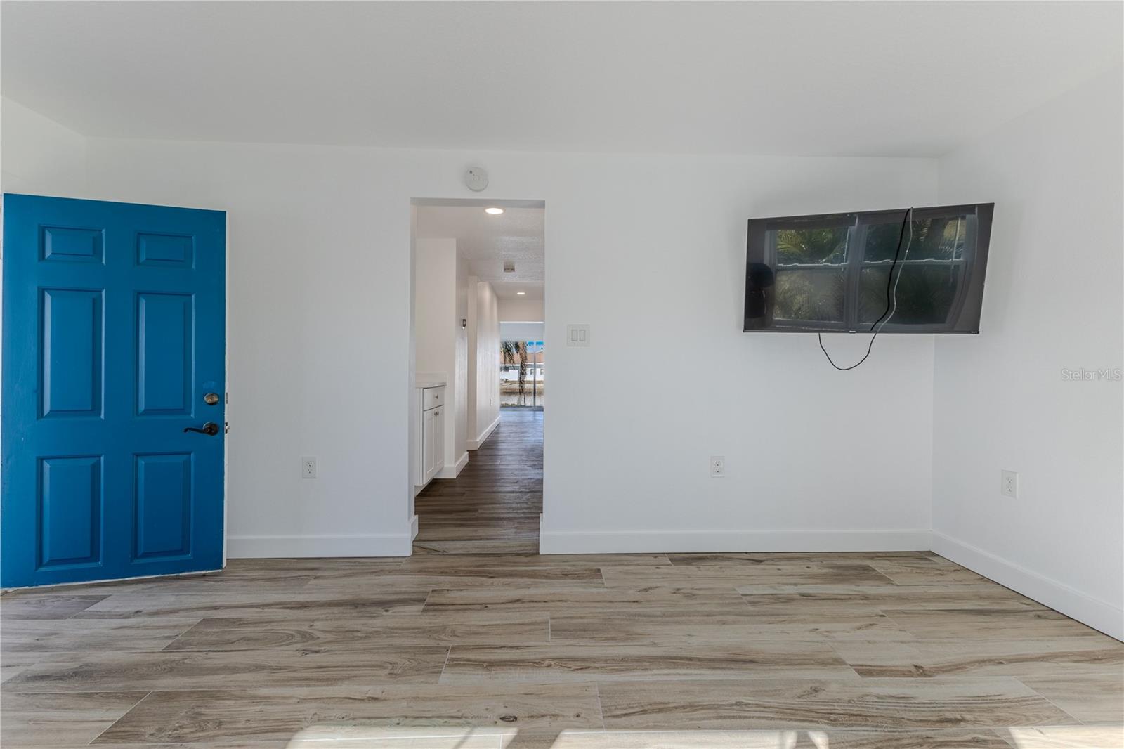 Image 16 of 70 For 3387 Minnow Creek Drive