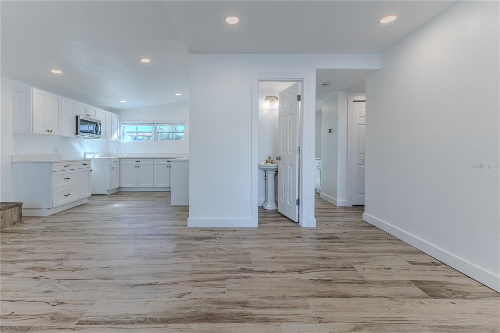 Image 19 of 70 For 3387 Minnow Creek Drive