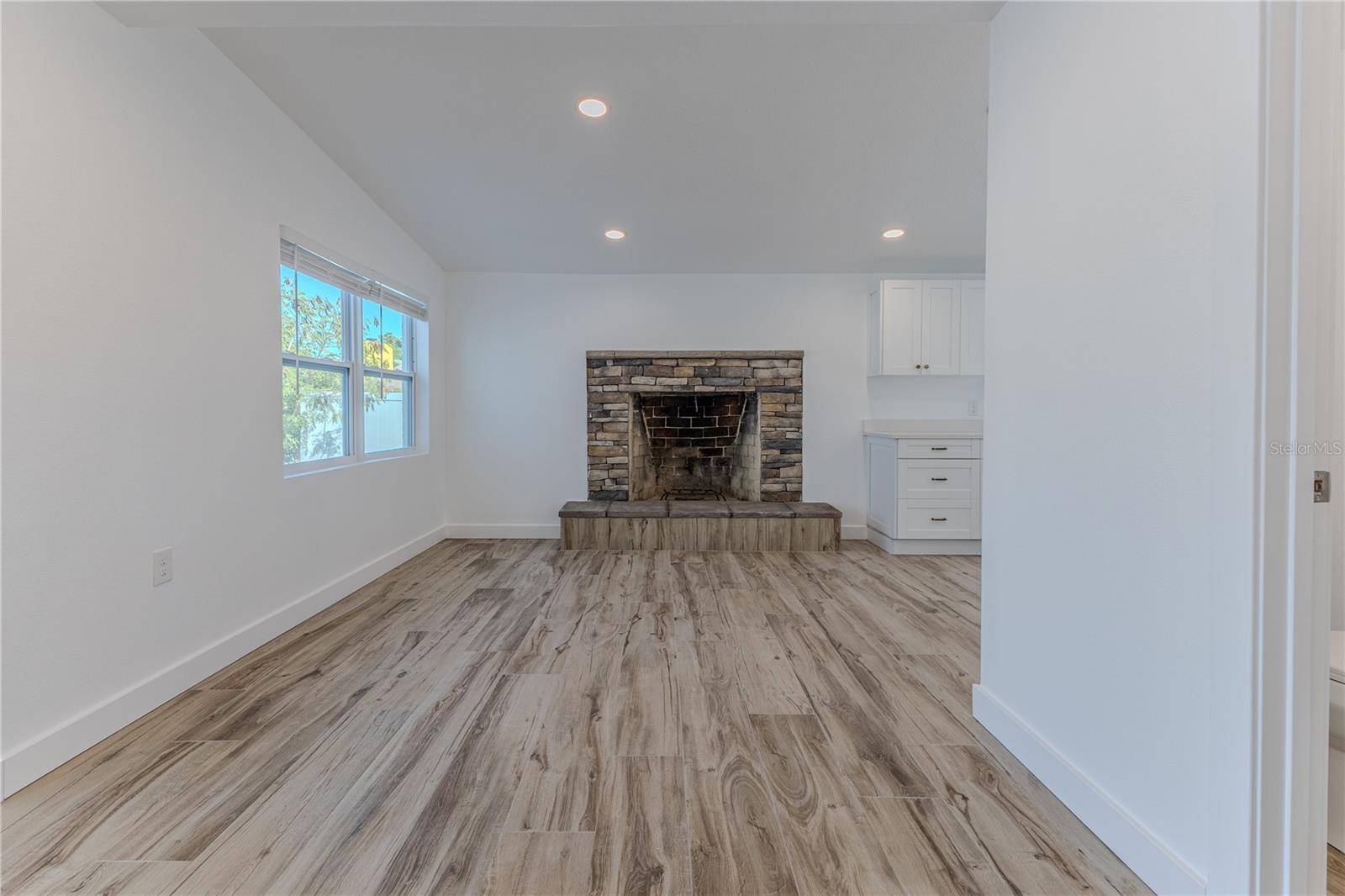 Image 22 of 70 For 3387 Minnow Creek Drive