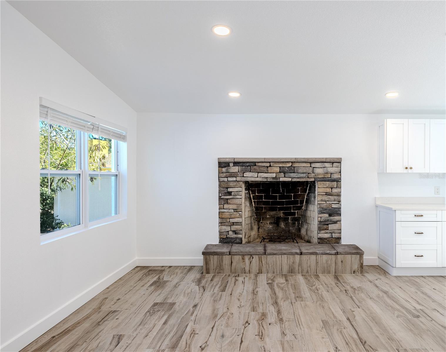 Image 23 of 70 For 3387 Minnow Creek Drive