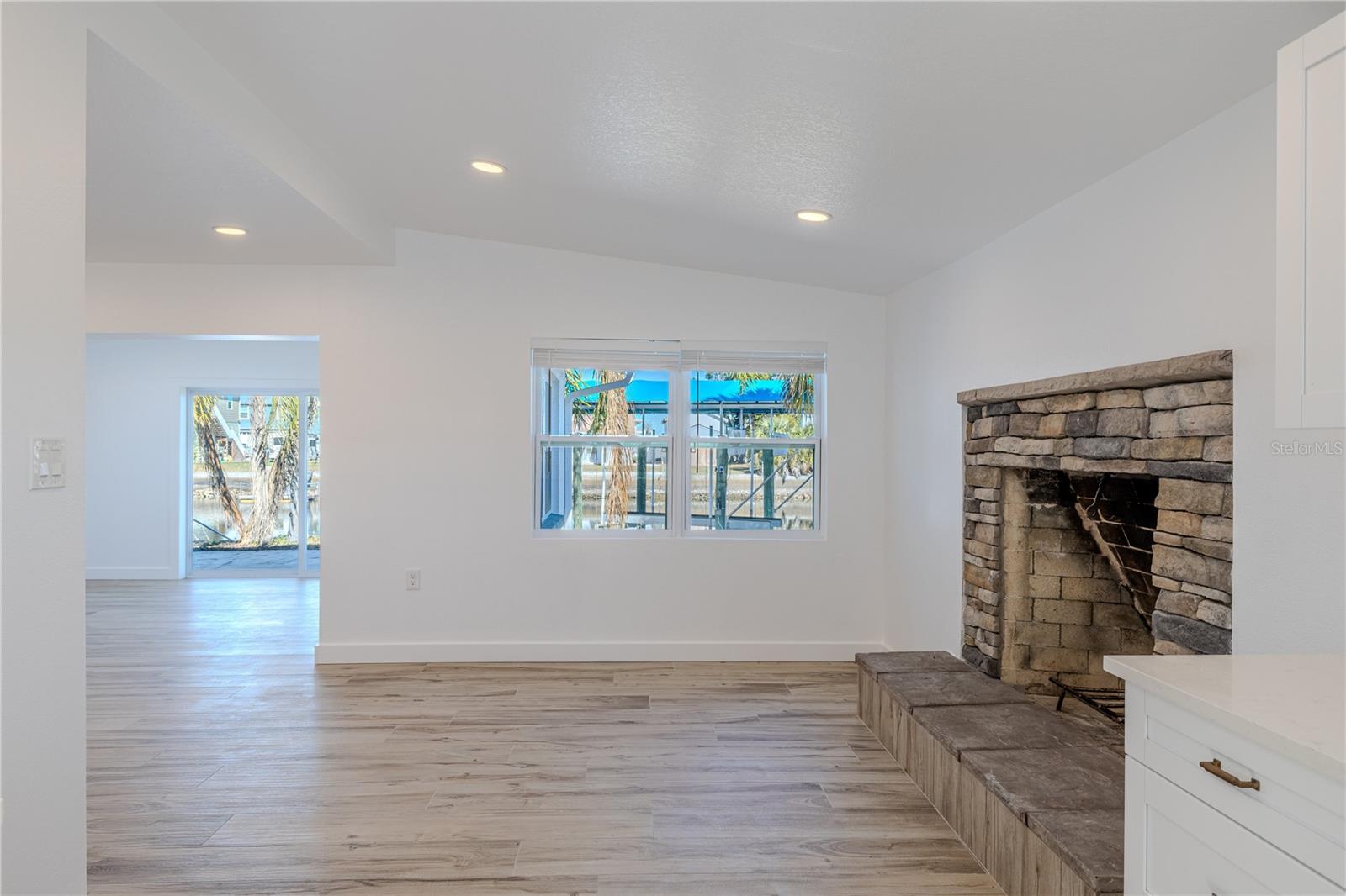 Image 24 of 70 For 3387 Minnow Creek Drive