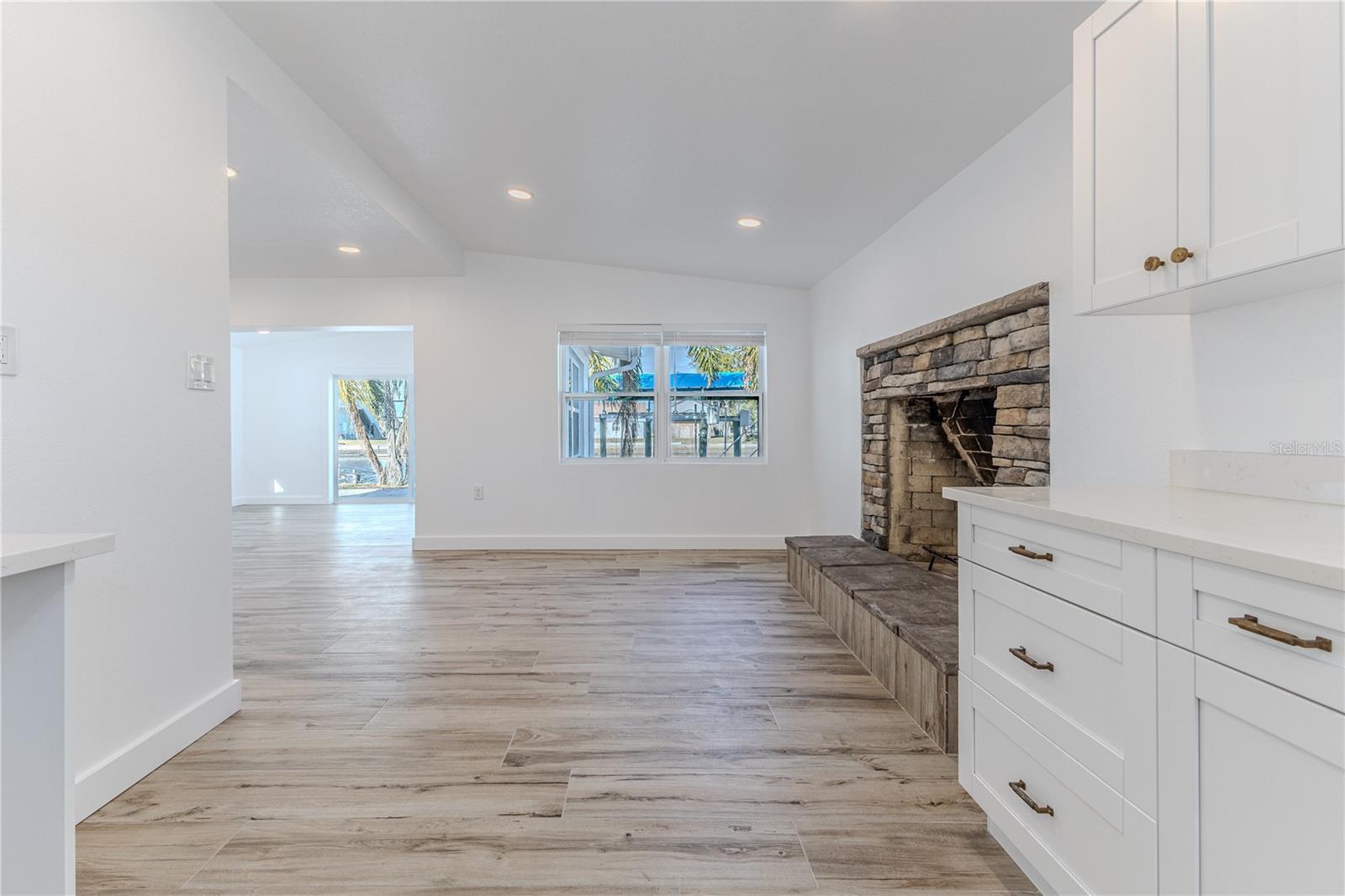 Image 27 of 70 For 3387 Minnow Creek Drive