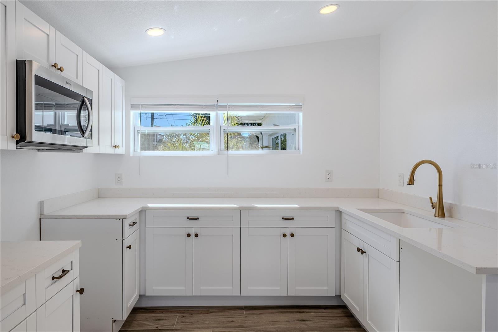 Image 31 of 70 For 3387 Minnow Creek Drive