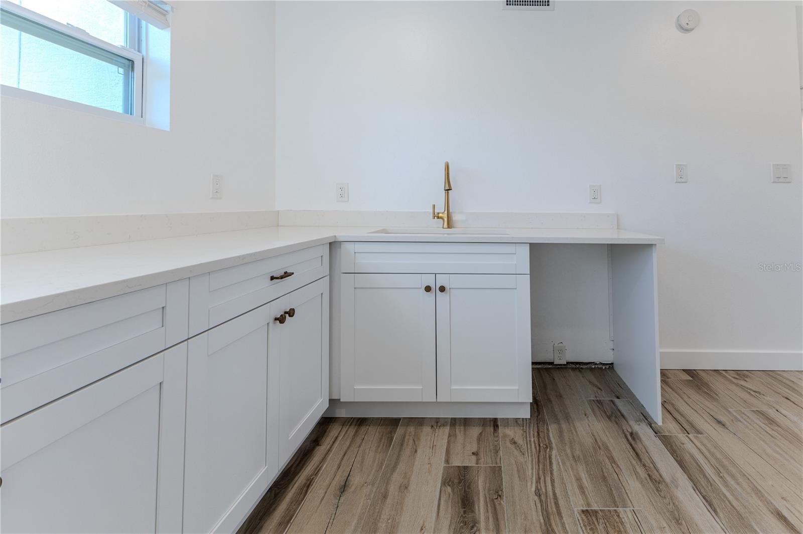 Image 34 of 70 For 3387 Minnow Creek Drive