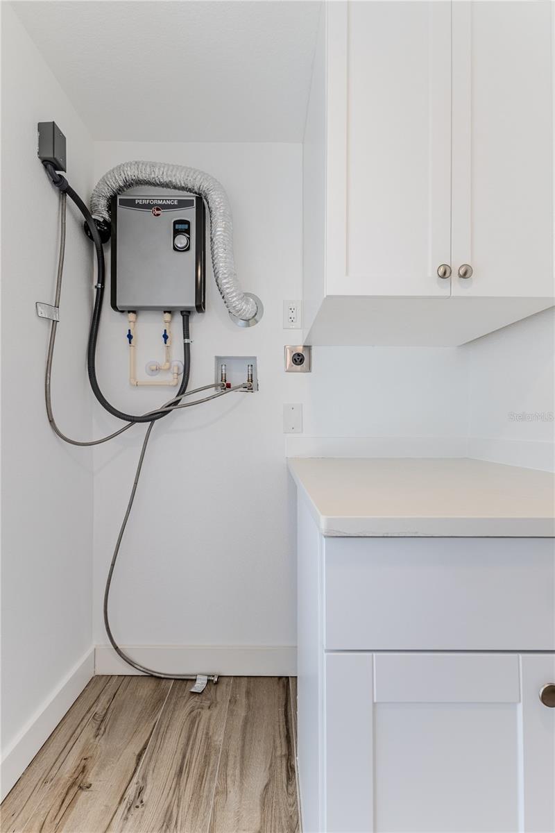 Image 36 of 70 For 3387 Minnow Creek Drive