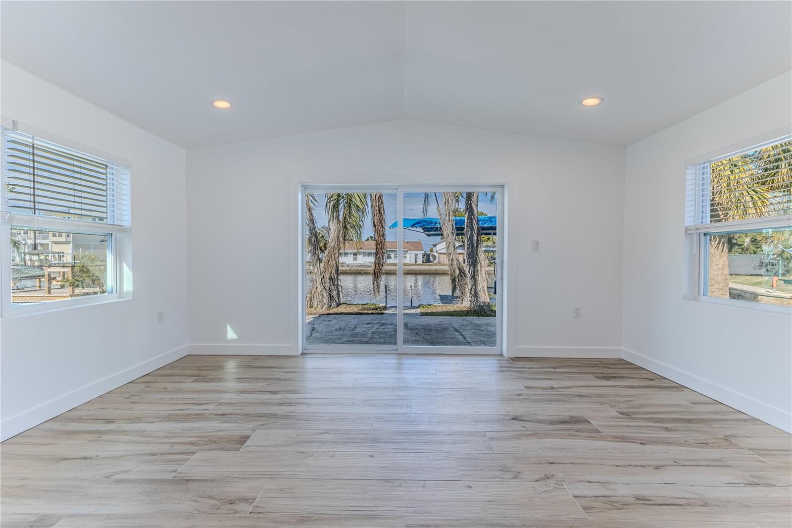 Image 41 of 70 For 3387 Minnow Creek Drive