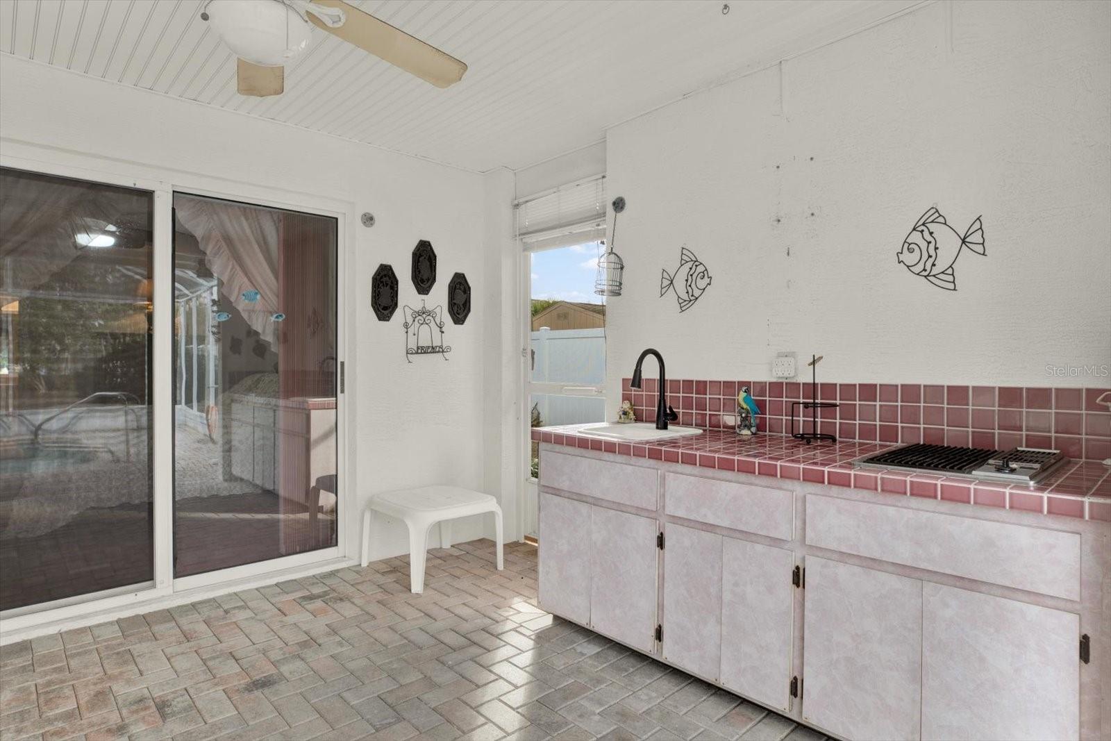 Image 18 of 42 For 6118 Nardello Avenue